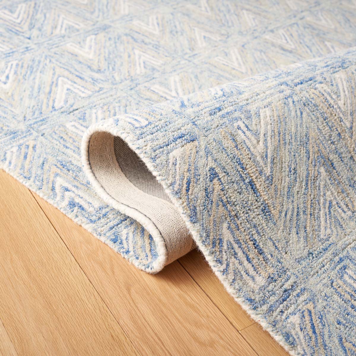 Safavieh Abstract 653 Rug, ABT653 - Blue / Beige