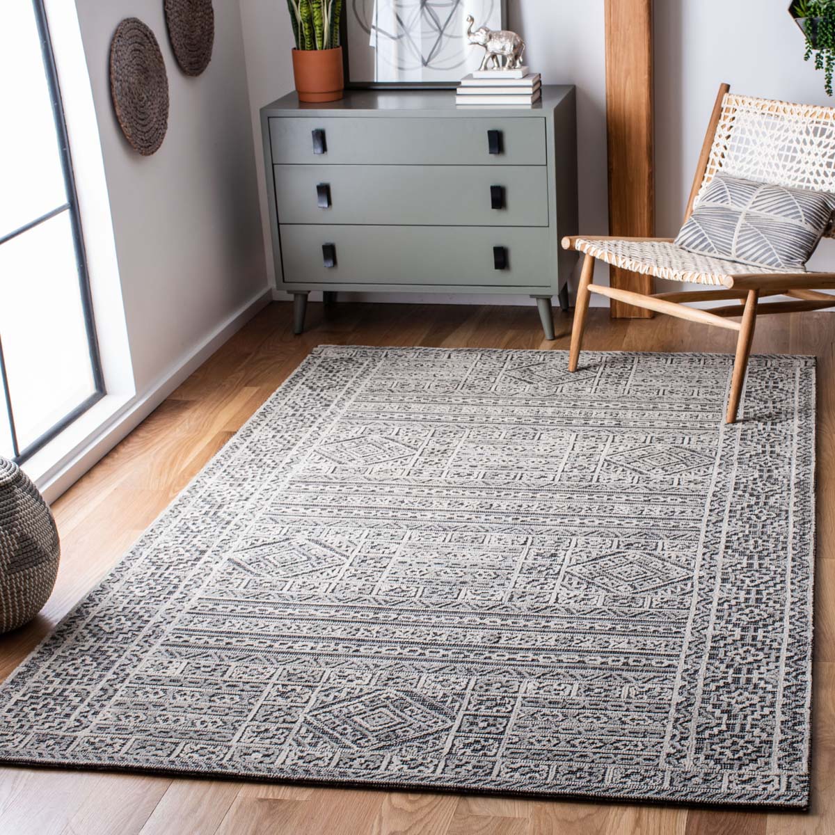 Safavieh Abstract 967 Rug, ABT967 - Grey / Black