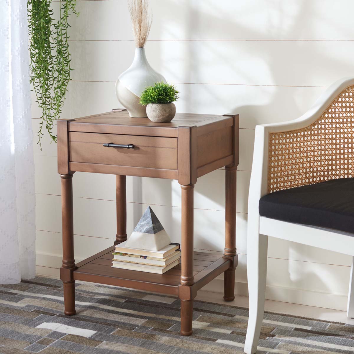 Safavieh Filbert 1Drw Accent Table, ACC5711 - Brown