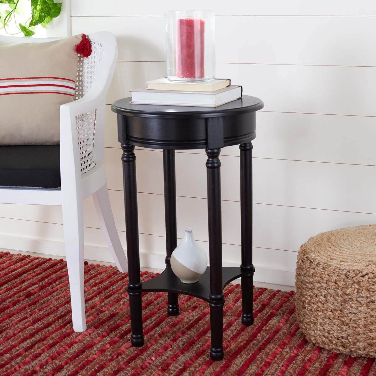 Safavieh Tinsley Round Accent Table, ACC5717 - Black