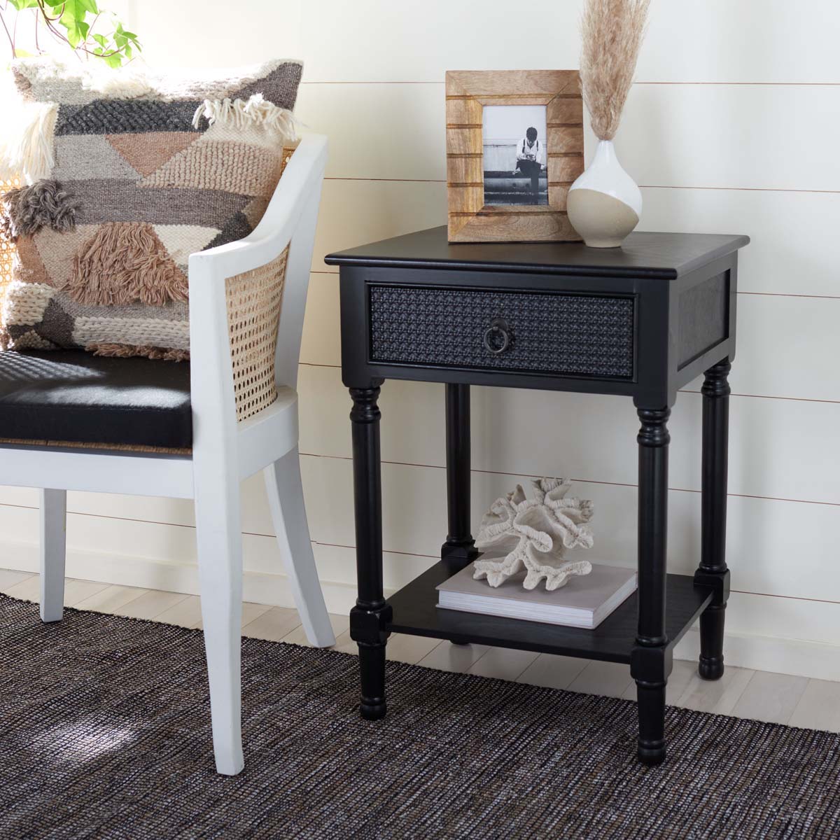 Safavieh Haines 1Drw Accent Table , ACC5720 - Black