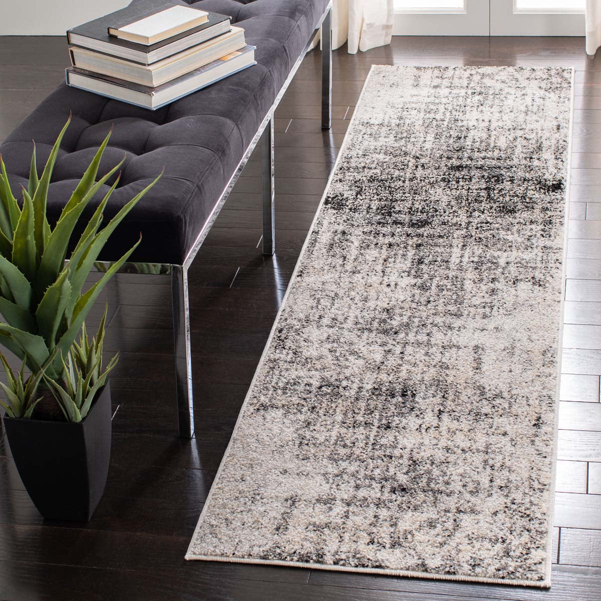 Safavieh Adirondack 207 Rug, Silver, ADR207 - Silver / Black