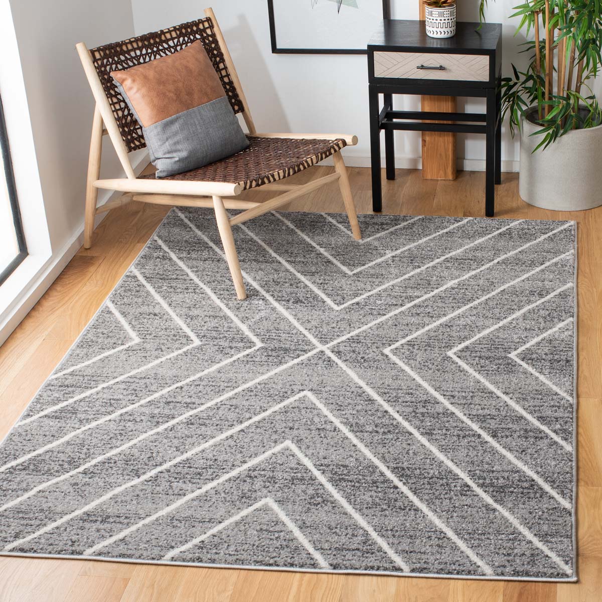 Safavieh Adirondack 251 Rug, Grey, ADR251 - Dark Grey / Ivory