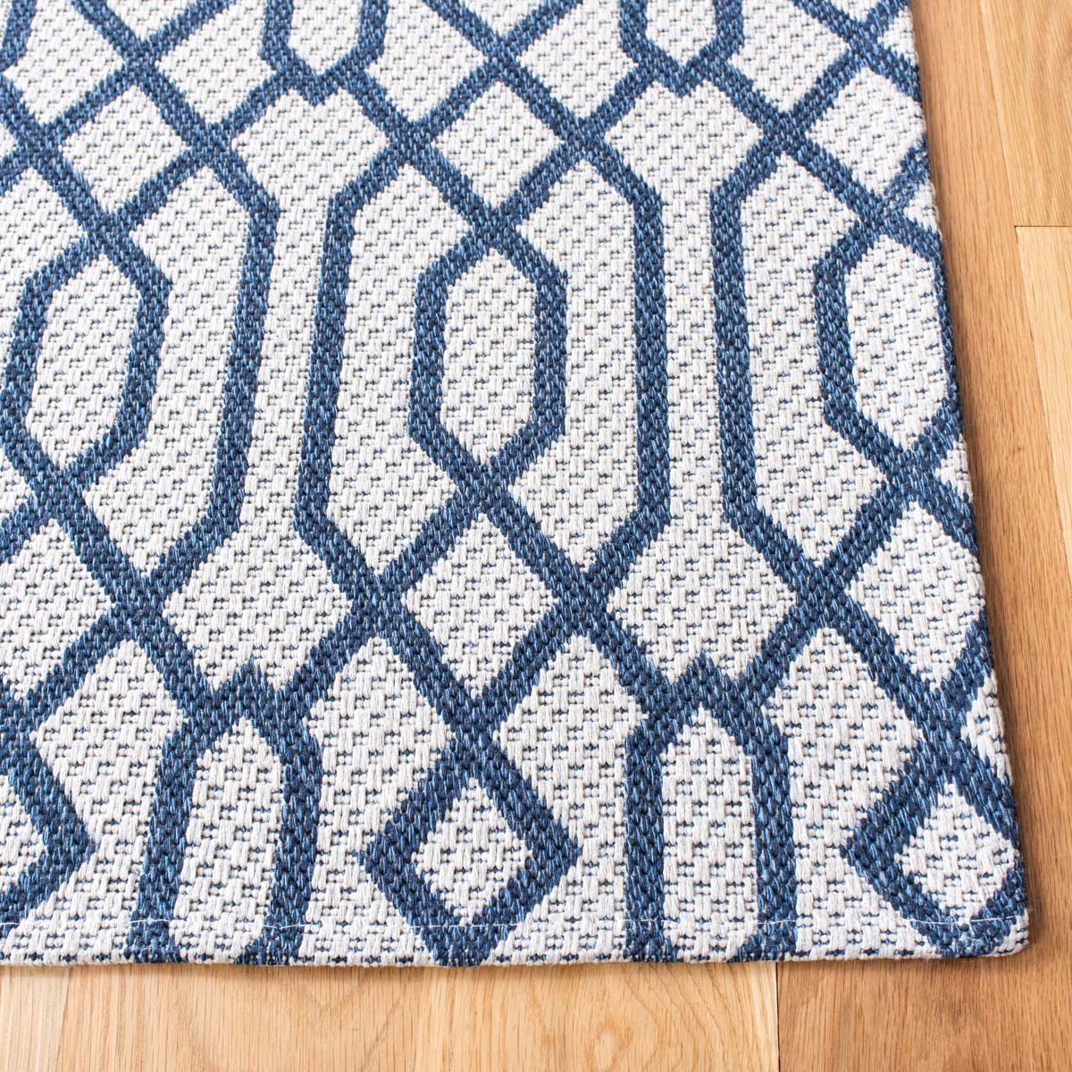 Safavieh Augustine 421 Rug, AGT421 - Navy / Light Grey