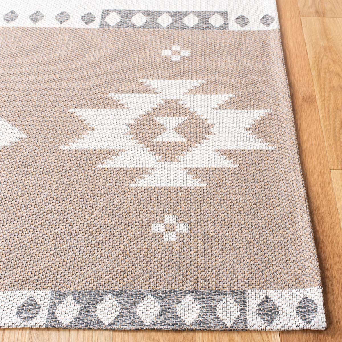 Safavieh Augustine 426 Rug, AGT426 - Taupe / Cream