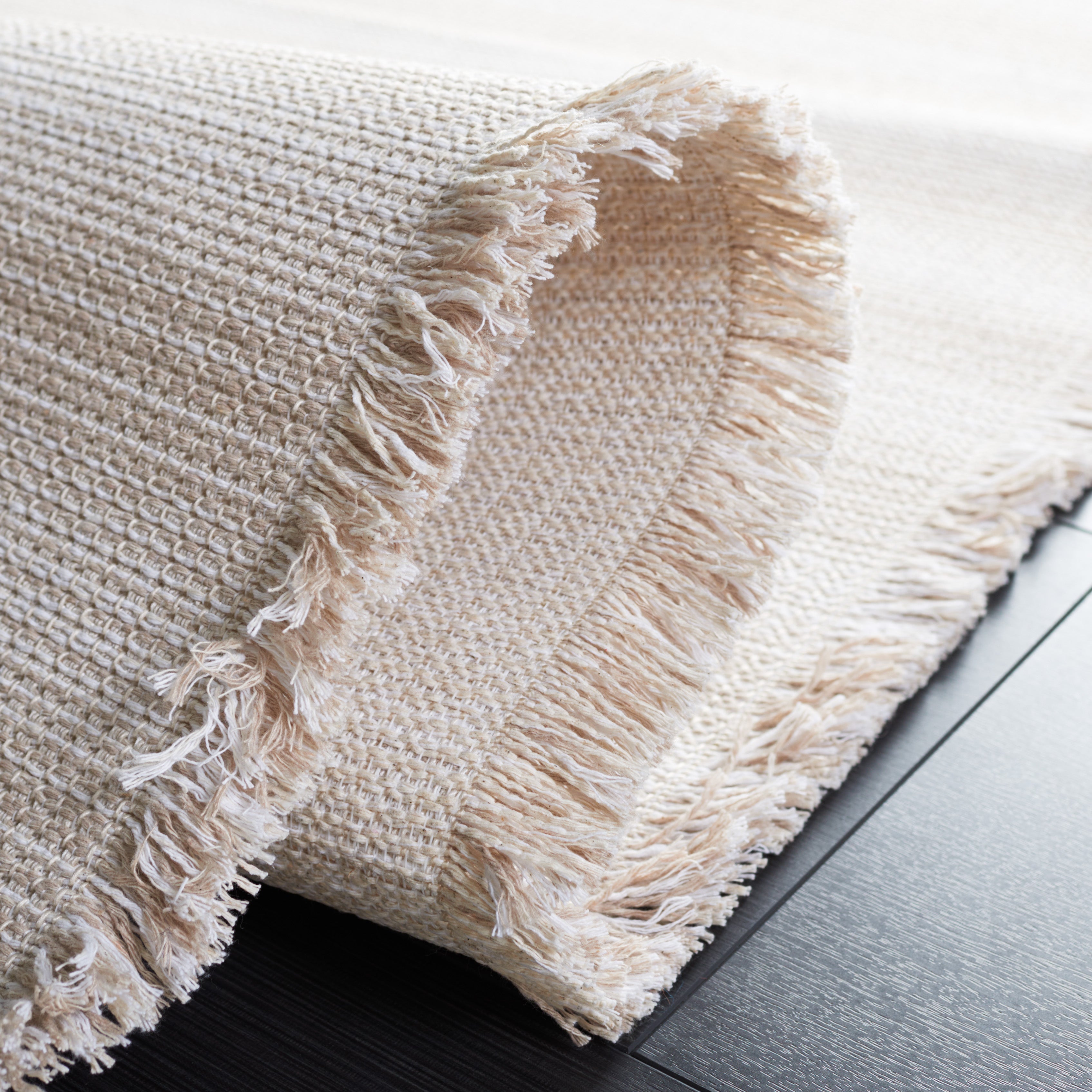 Safavieh Augustine 501 Rug, AGT501 - Ivory / Beige