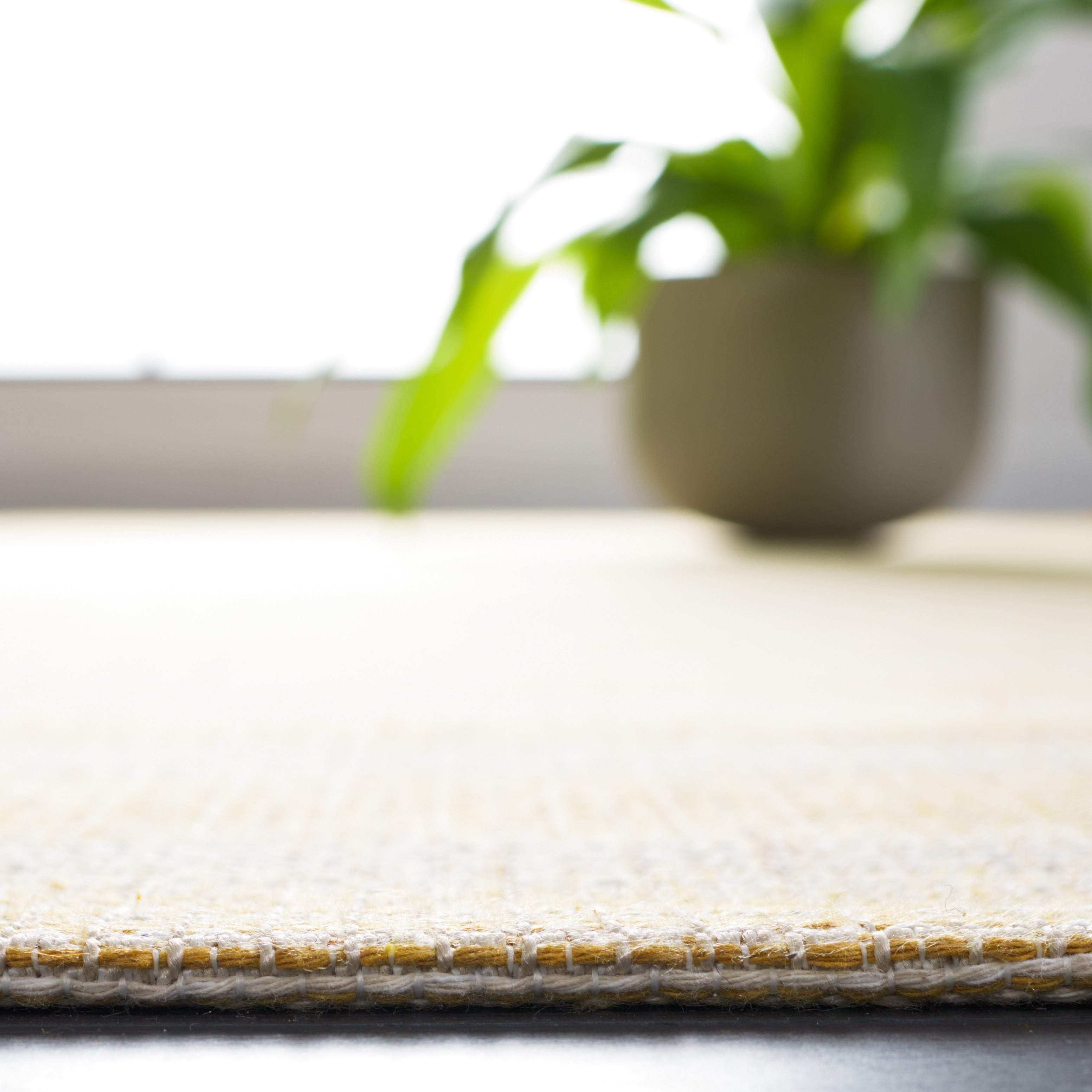 Safavieh Augustine 501 Rug, AGT501 - Ivory / Yellow