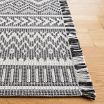 Safavieh Augustine 506 Rug, AGT506 - Ivory / Black