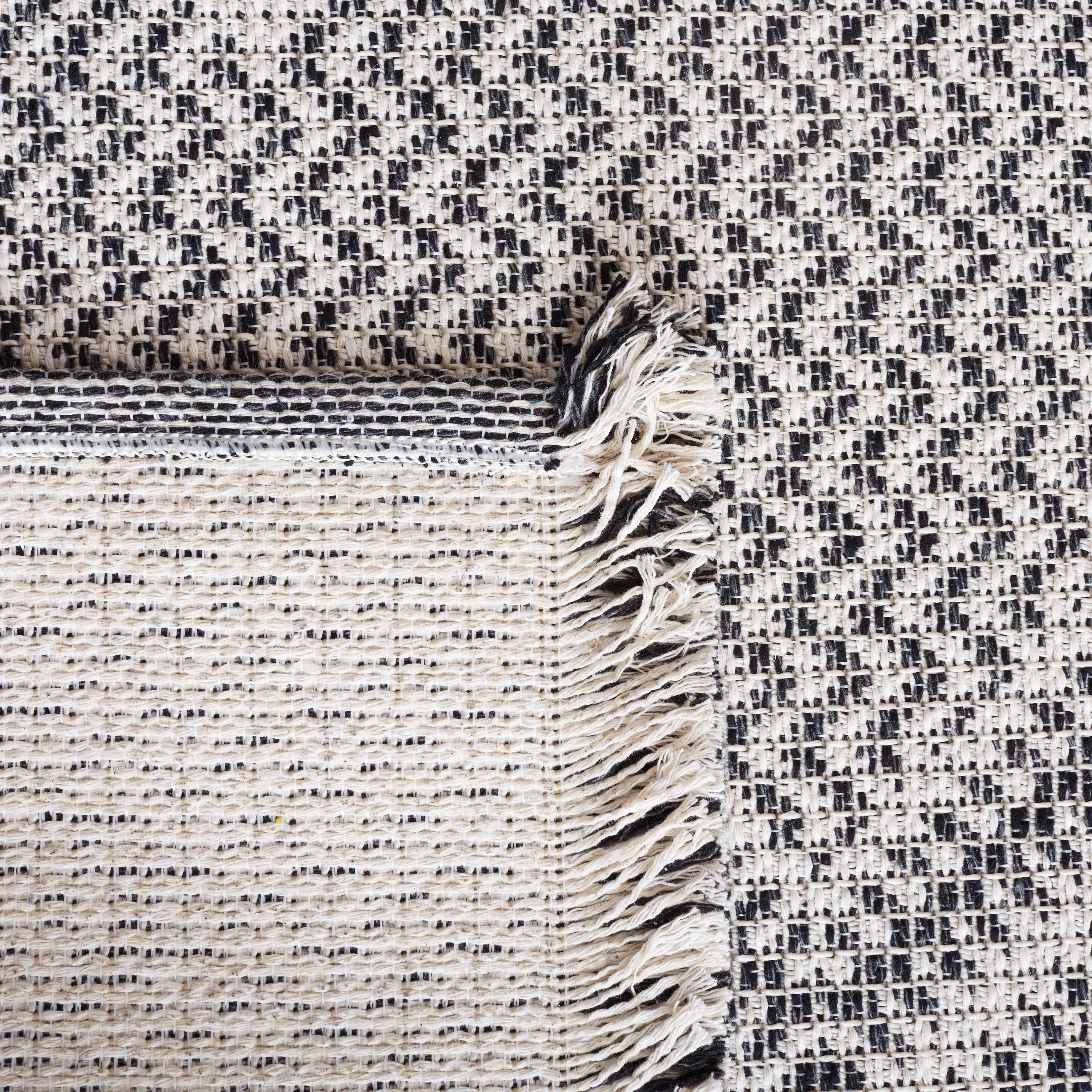 Safavieh Augustine 507 Rug, AGT507 - Ivory / Black