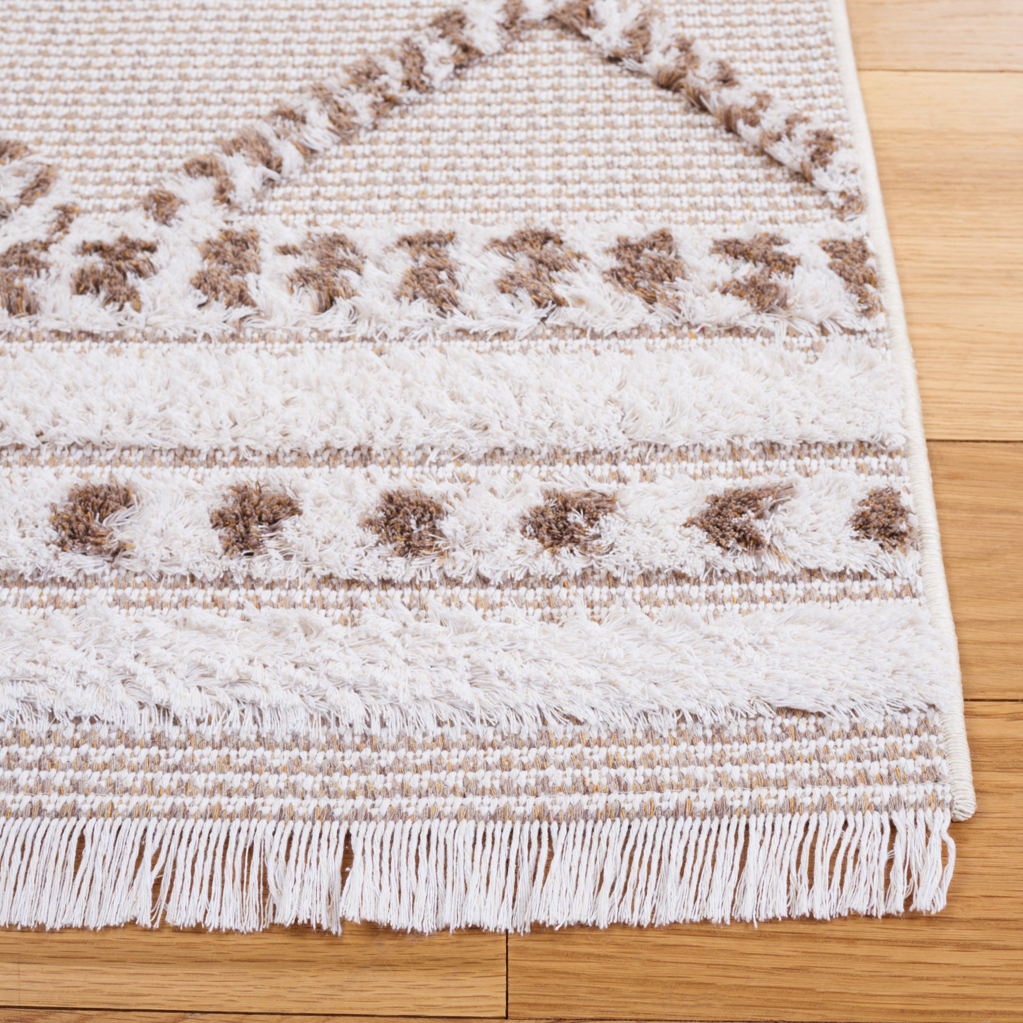 Safavieh Augustine 714 Rug, AGT714 - Ivory / Beige