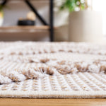 Safavieh Augustine 714 Rug, AGT714 - Ivory / Beige