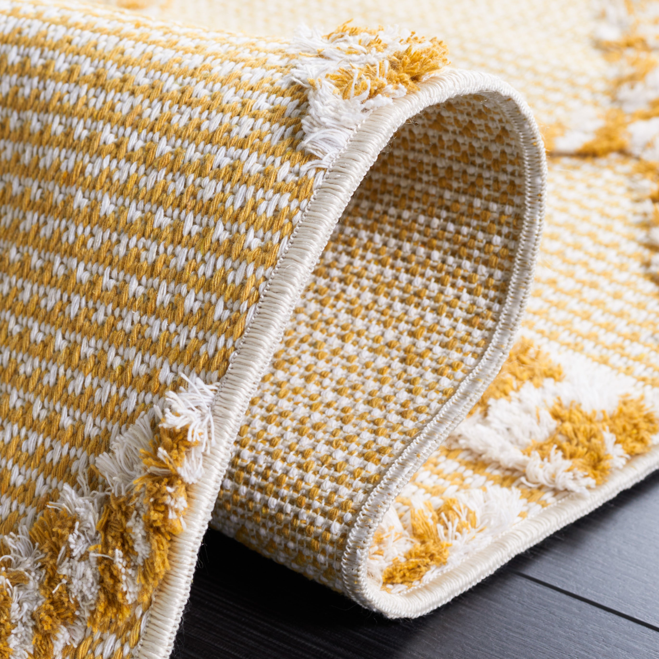 Safavieh Augustine 714 Rug, AGT714 - Gold / Ivory