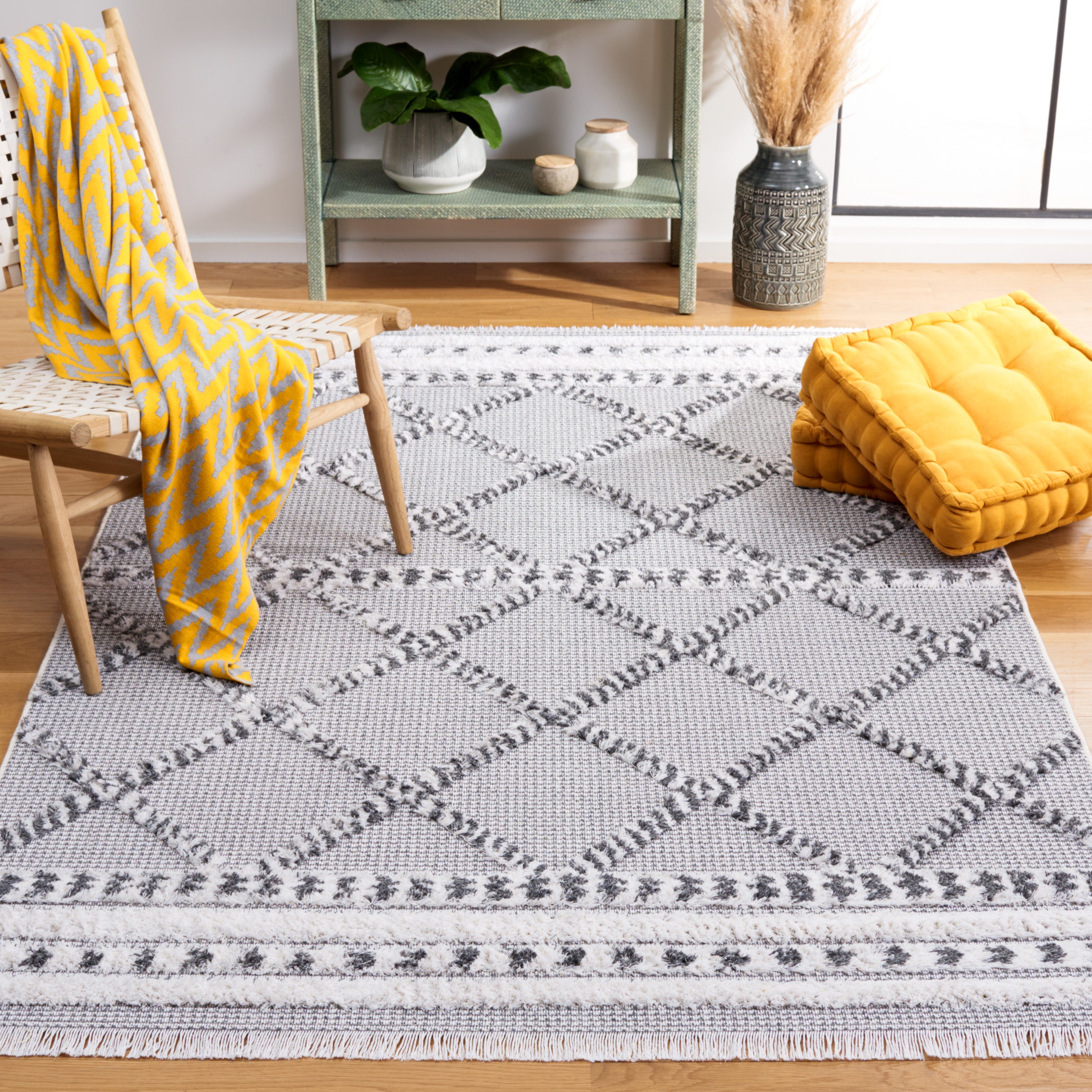 Safavieh Augustine 714 Rug, AGT714 - Grey / Ivory