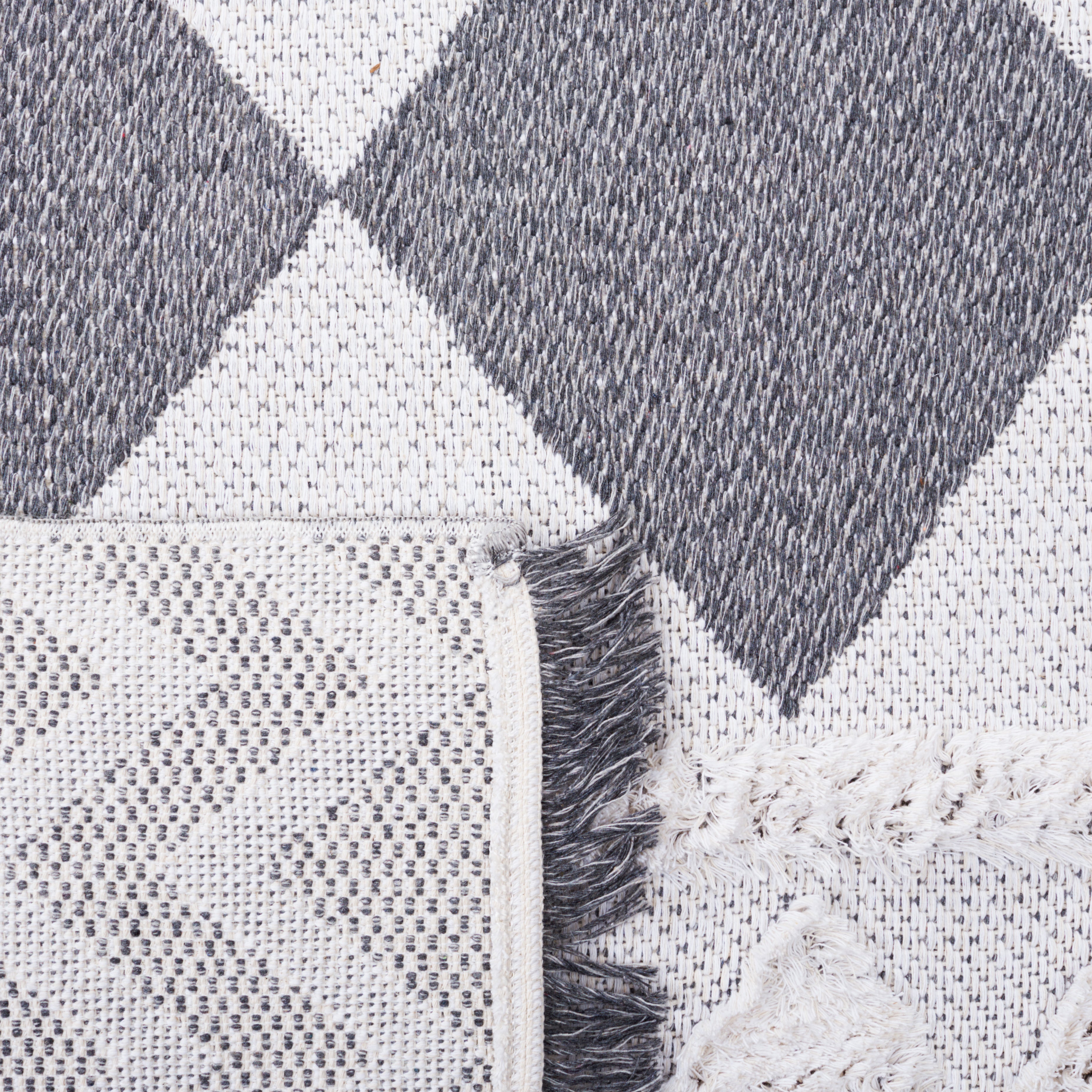 Safavieh Augustine 722 Rug, AGT722 - Ivory / Grey