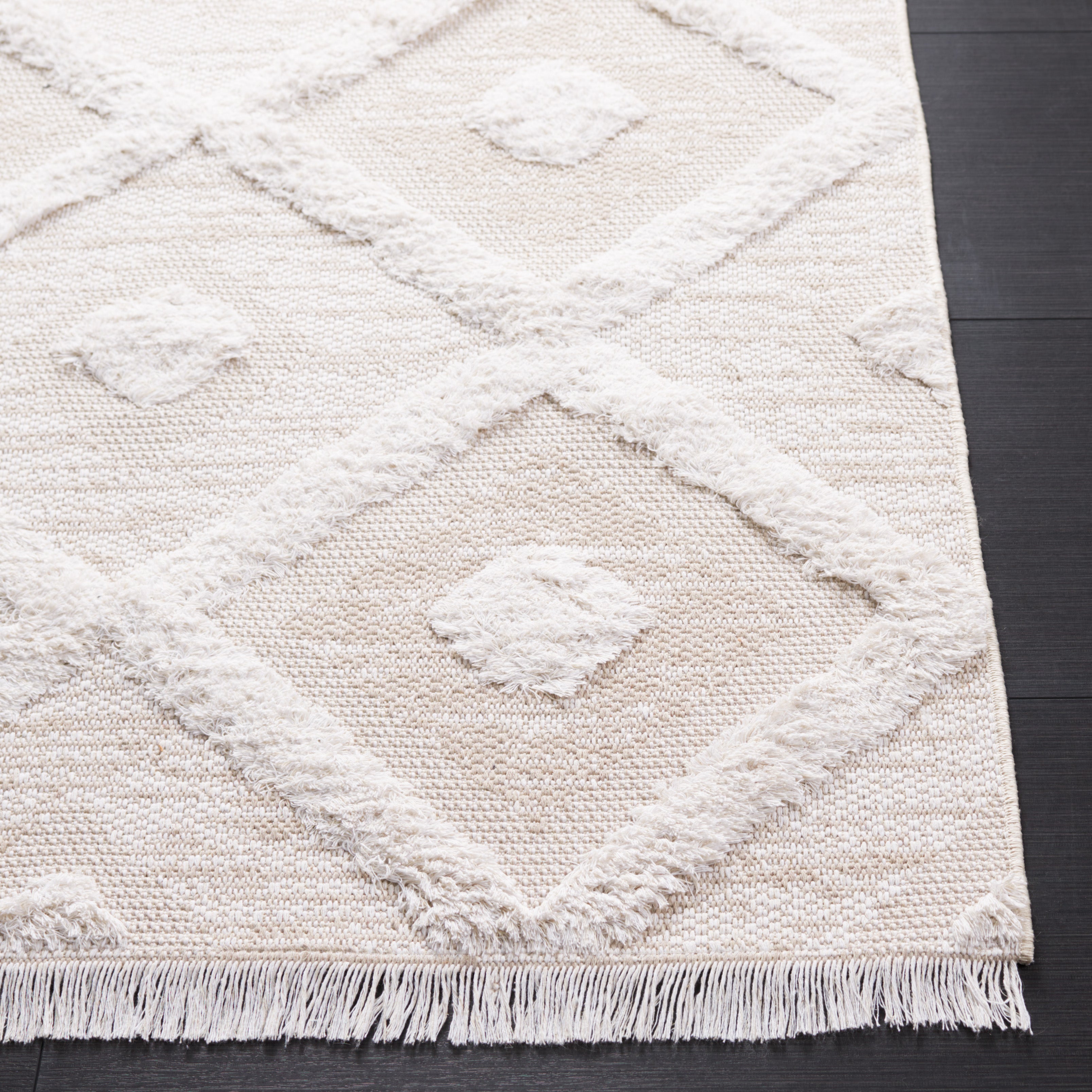 Safavieh Augustine 730 Rug, AGT730 - Beige / Ivory