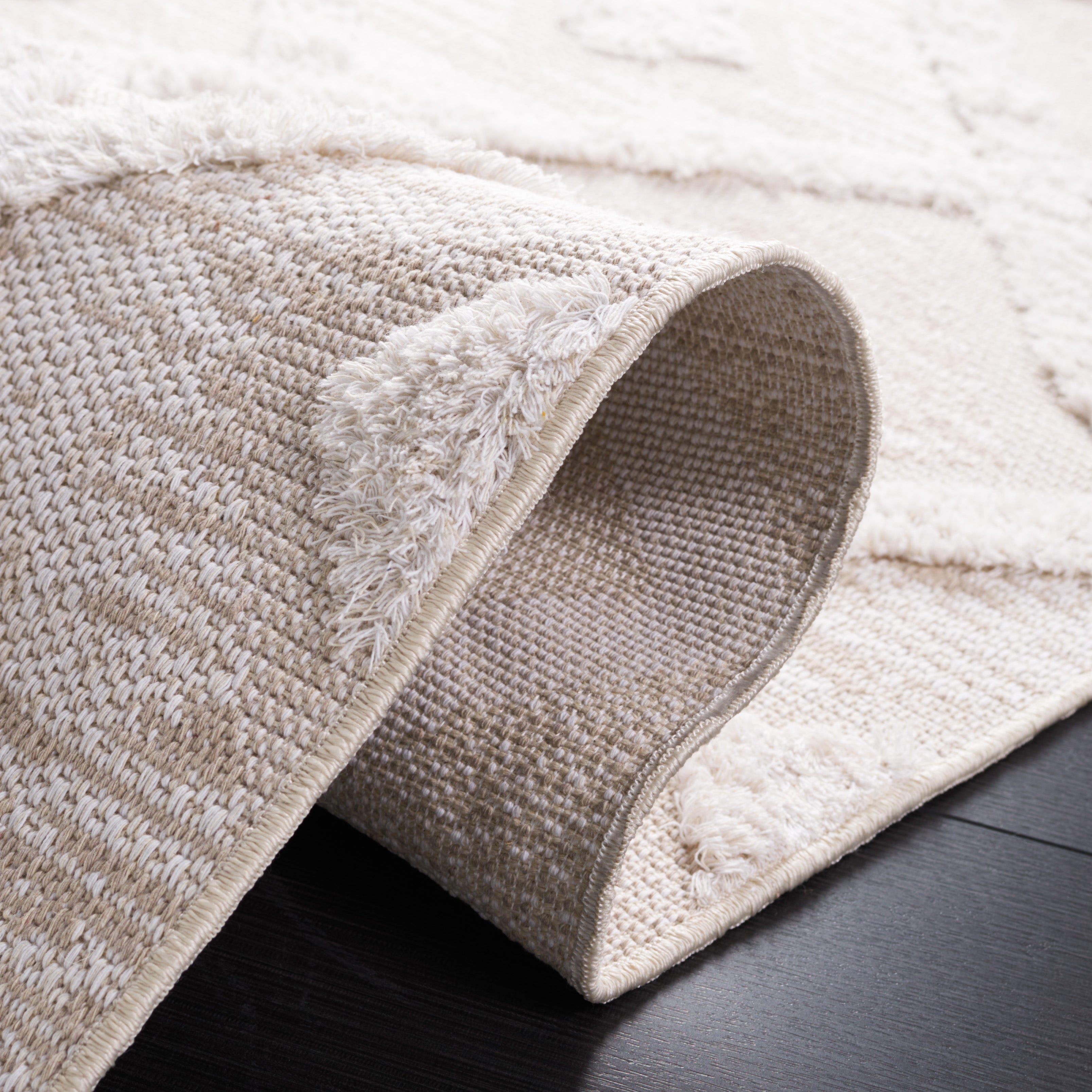 Safavieh Augustine 730 Rug, AGT730 - Beige / Ivory