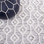 Safavieh Augustine 756 Rug, AGT756 - Grey / Ivory