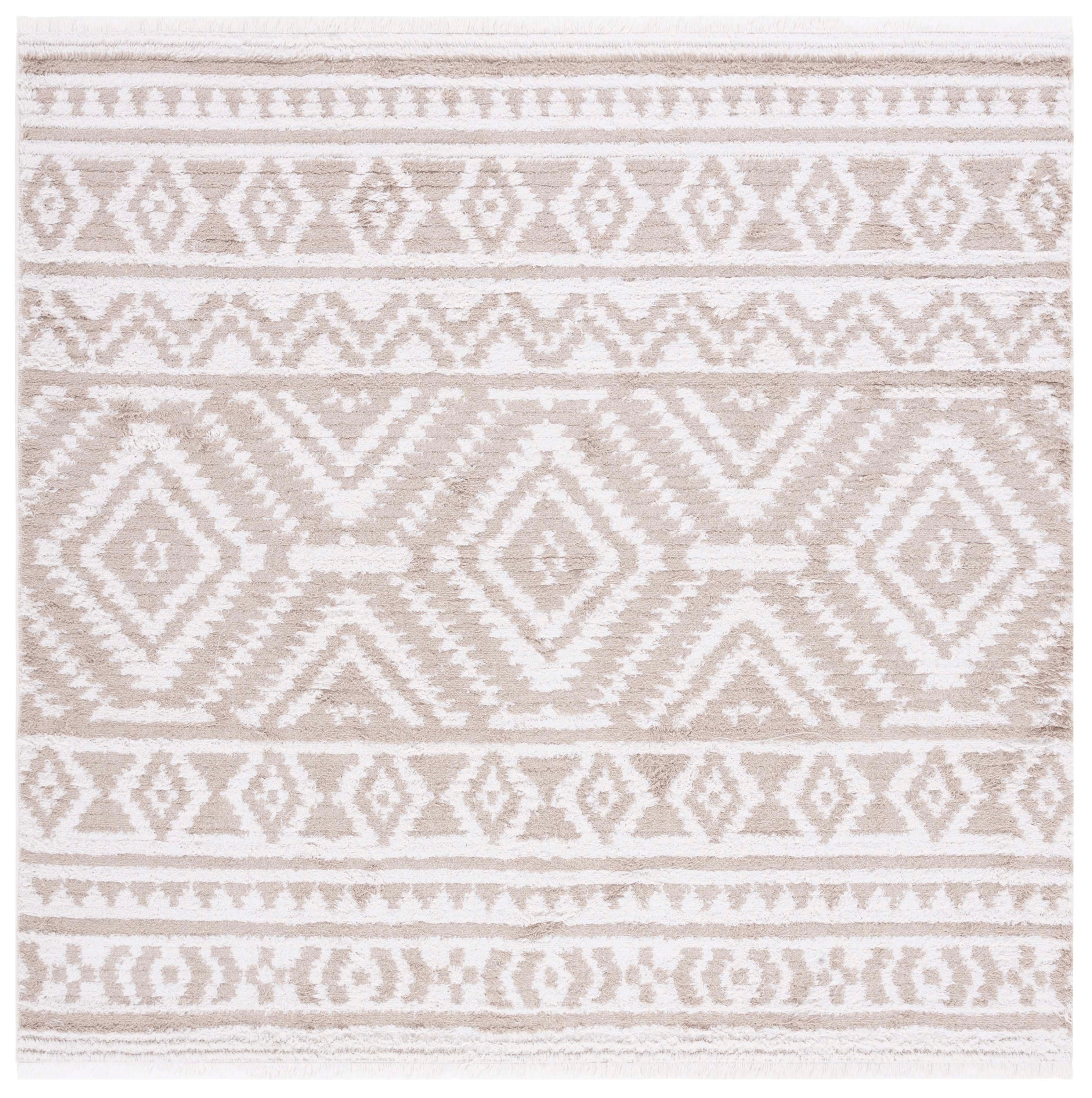 Safavieh Augustine 849 Rug, AGT849 - Beige / Ivory