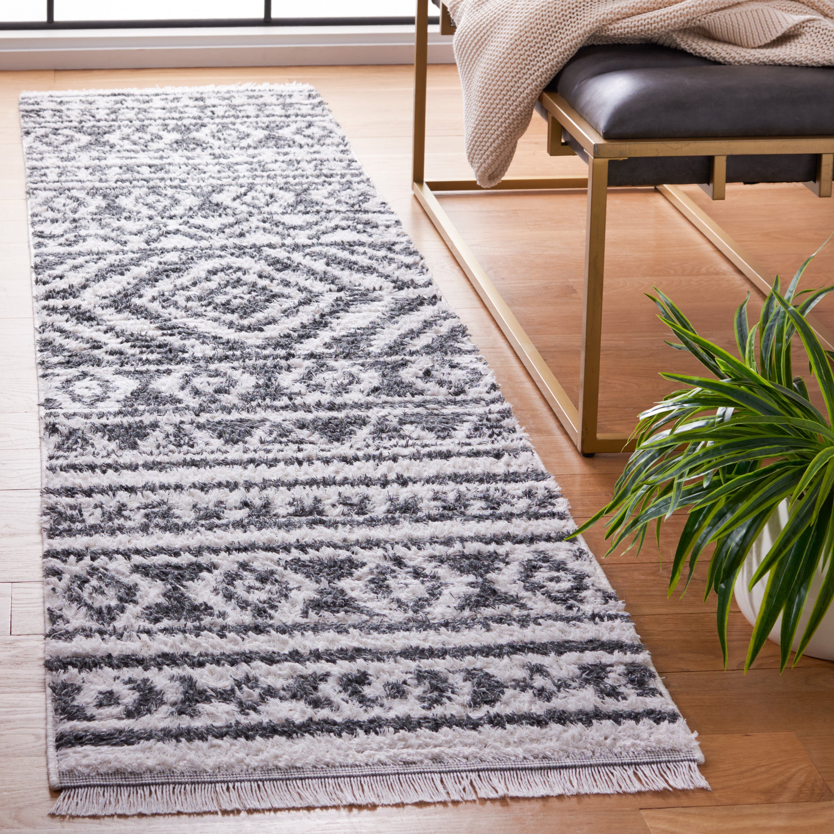 Safavieh Augustine 849 Rug, AGT849 - Grey / Ivory