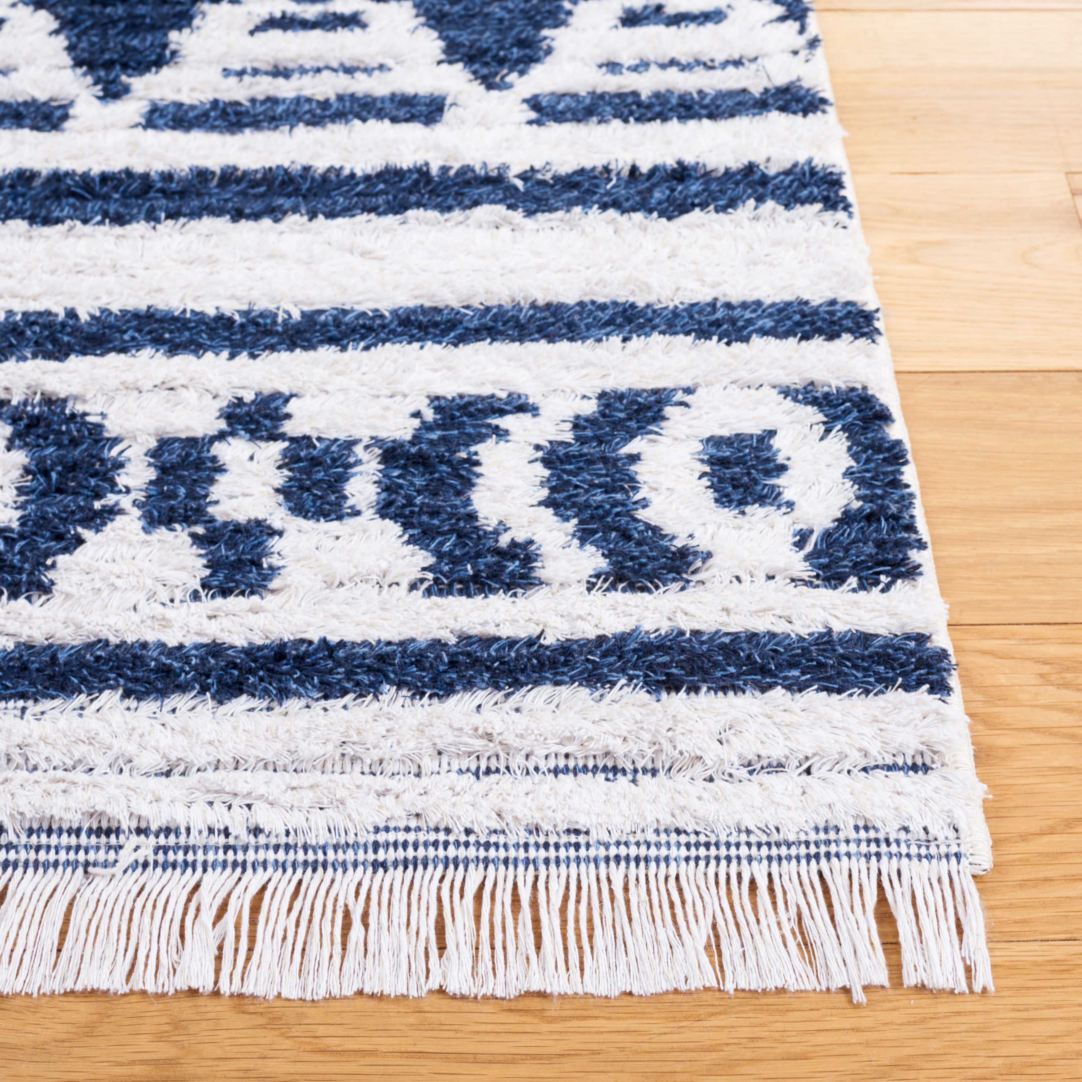 Safavieh Augustine 849 Rug, AGT849 - Navy / Ivory