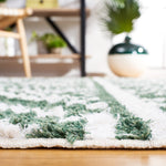 Safavieh Augustine 849 Rug, AGT849 - Green / Ivory