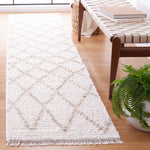Safavieh Augustine 850 Rug, AGT850 - Ivory / Beige