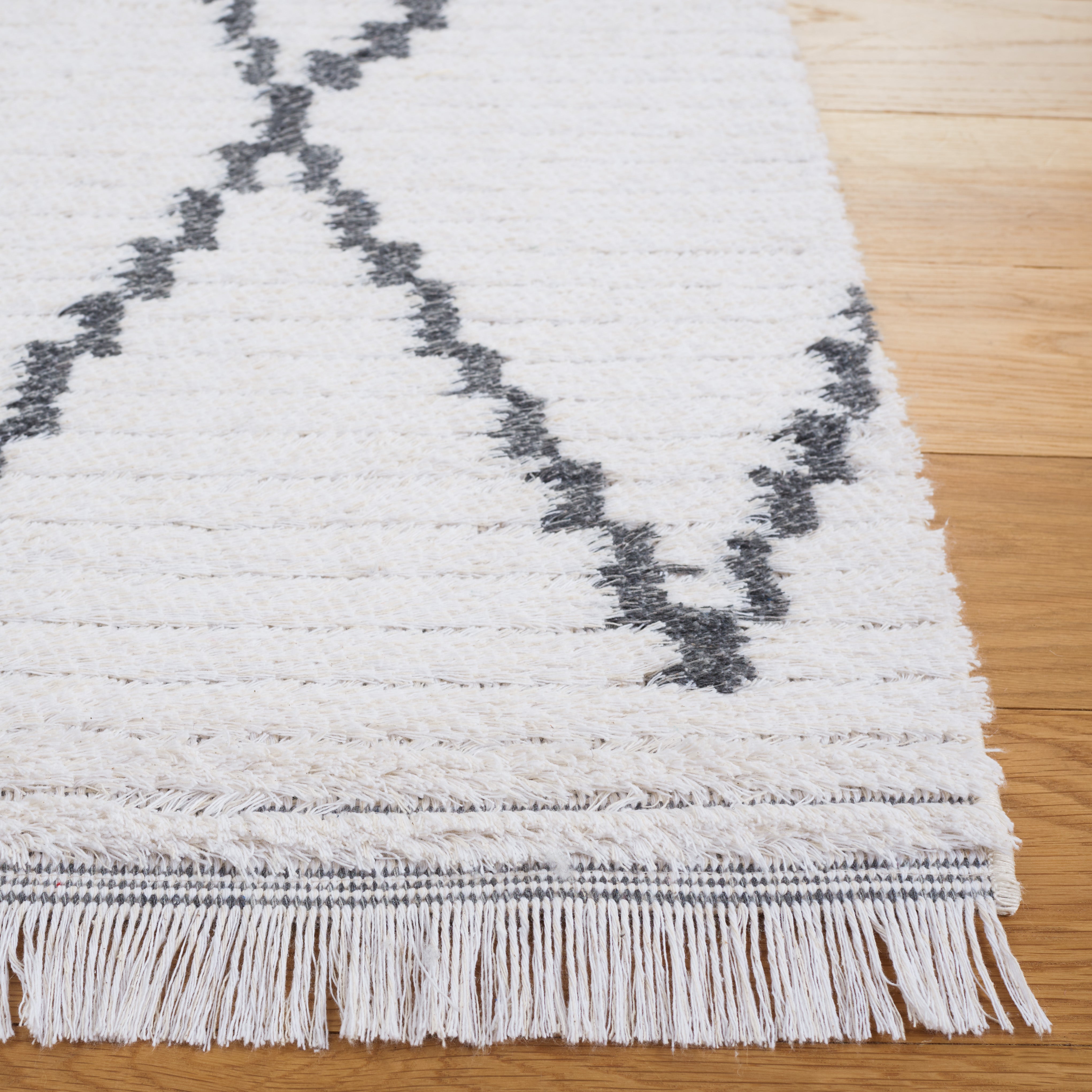 Safavieh Augustine 850 Rug, AGT850 - Ivory / Grey