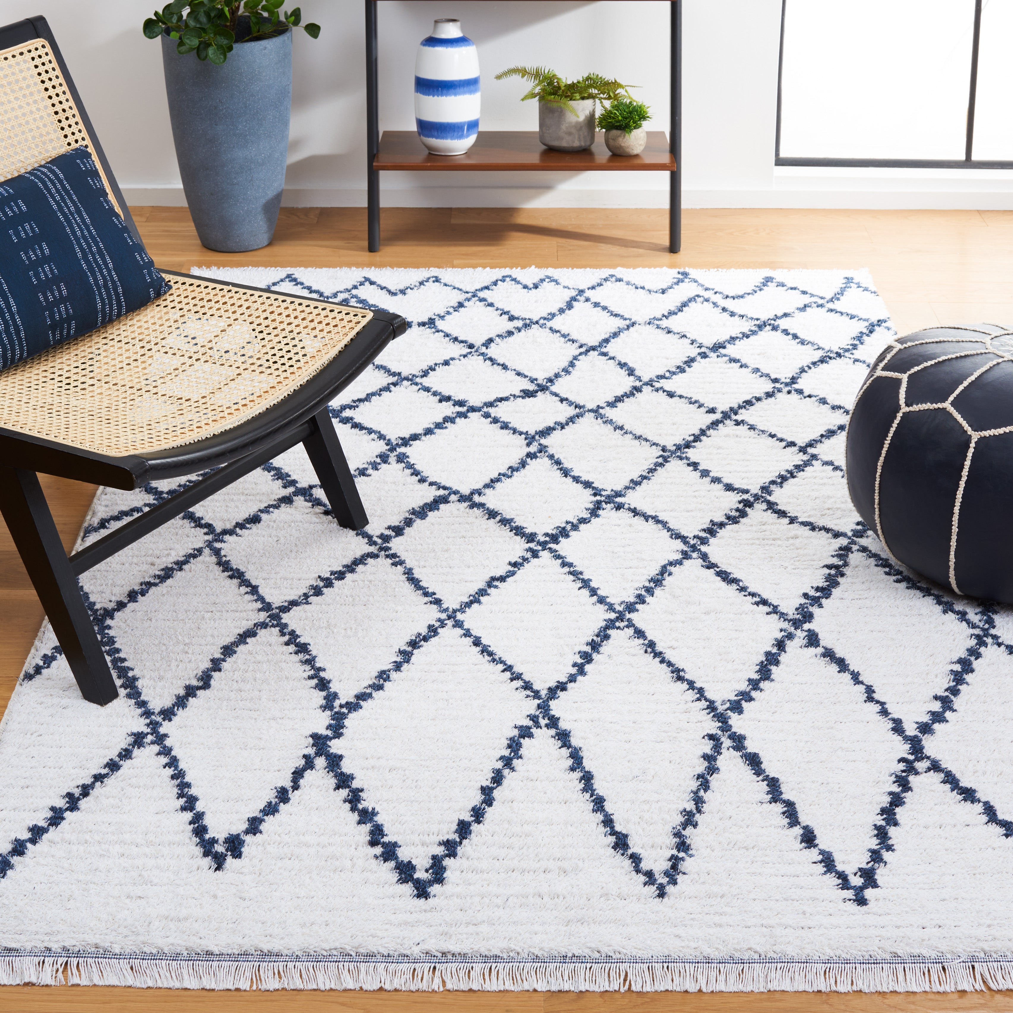 Safavieh Augustine 850 Rug, AGT850 - Ivory / Navy