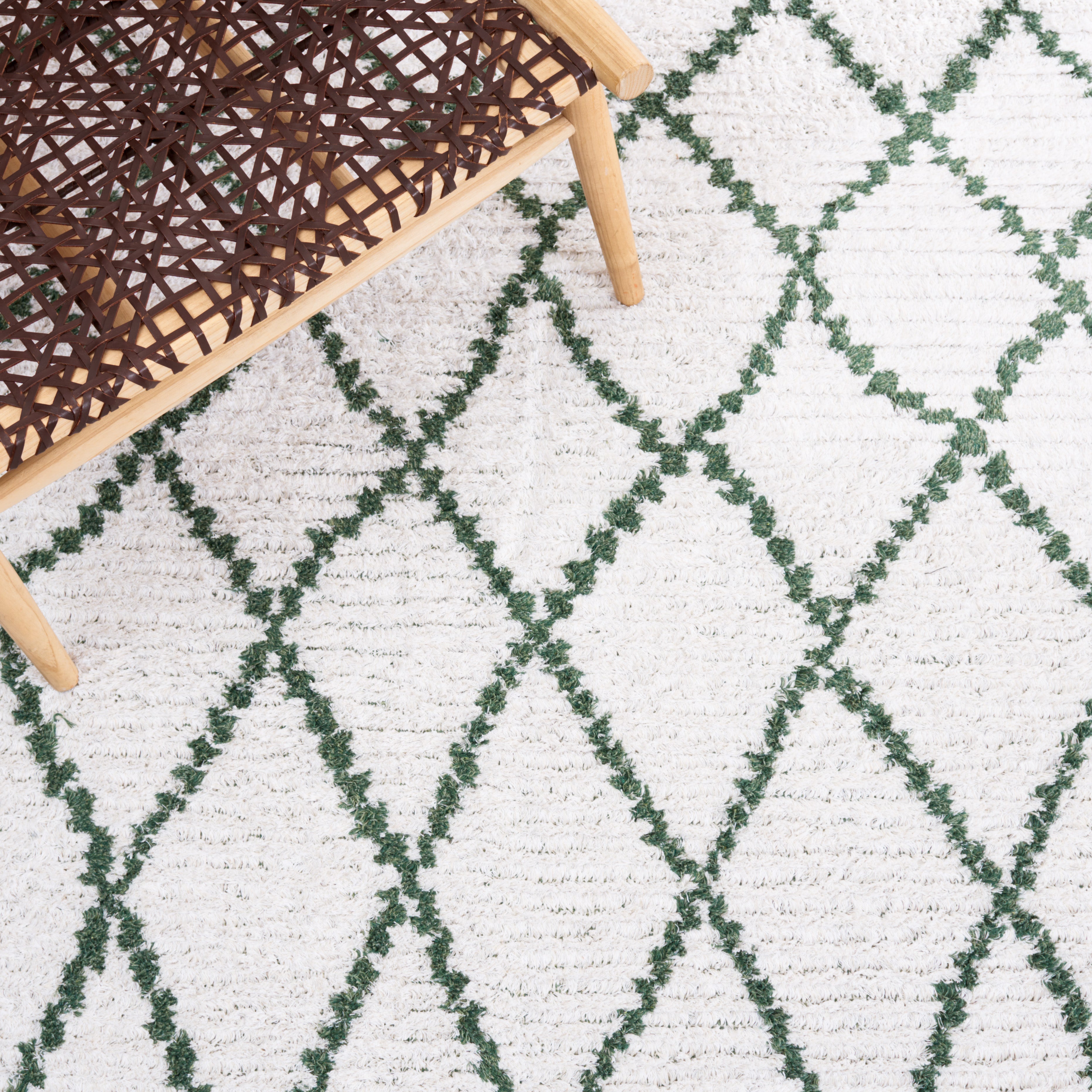 Safavieh Augustine 850 Rug, AGT850 - Ivory / Green