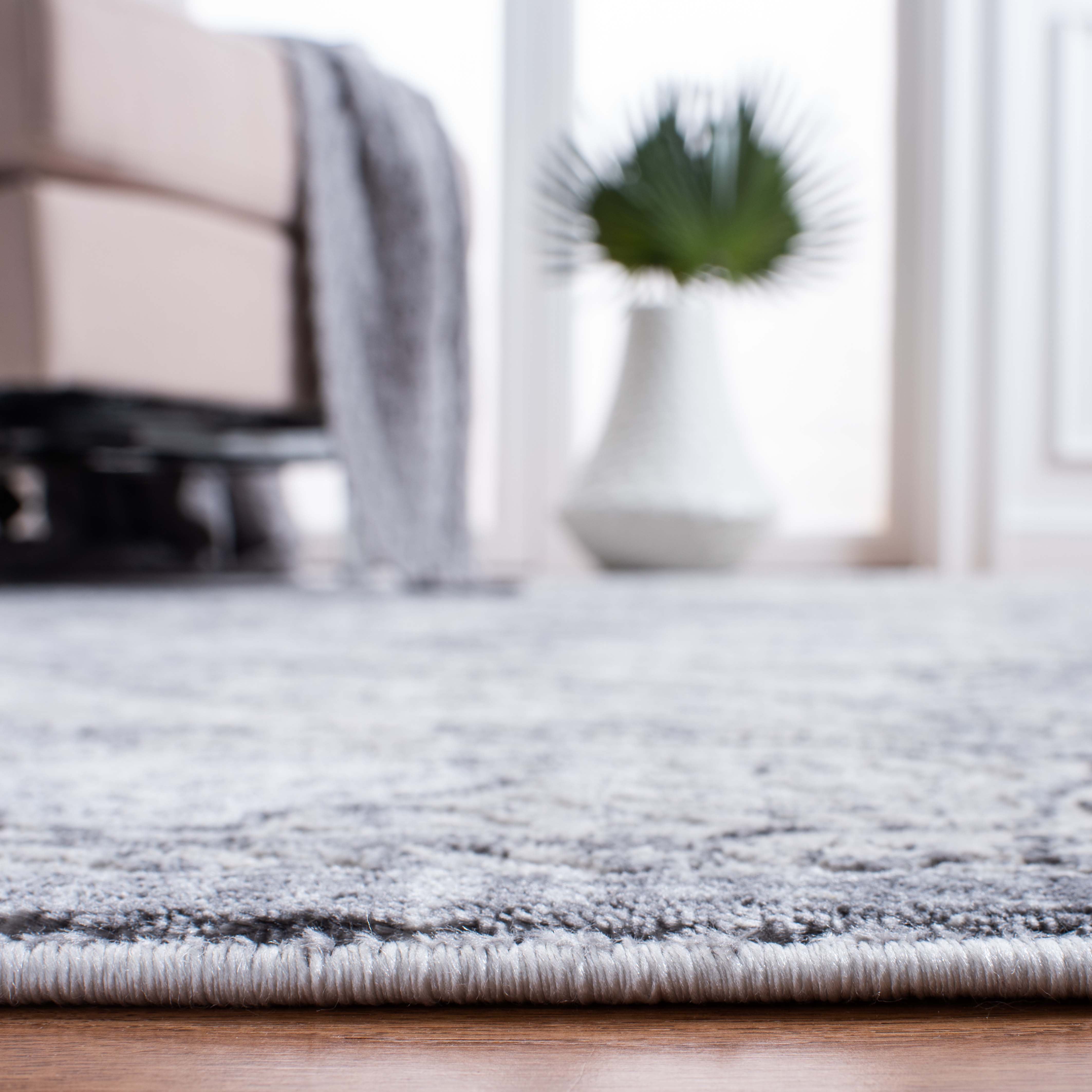 Safavieh Alhambra 629 629 Rug, ALH629 - Dark Grey / Grey