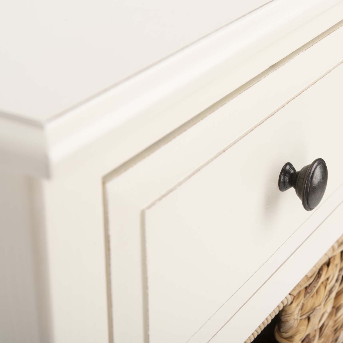 Distressed White - Distressed White