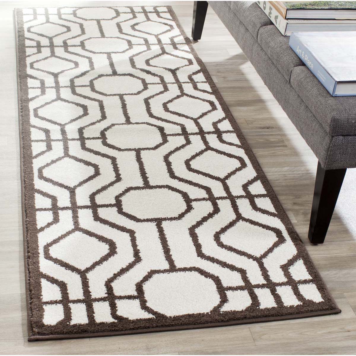 Ivory / Brown