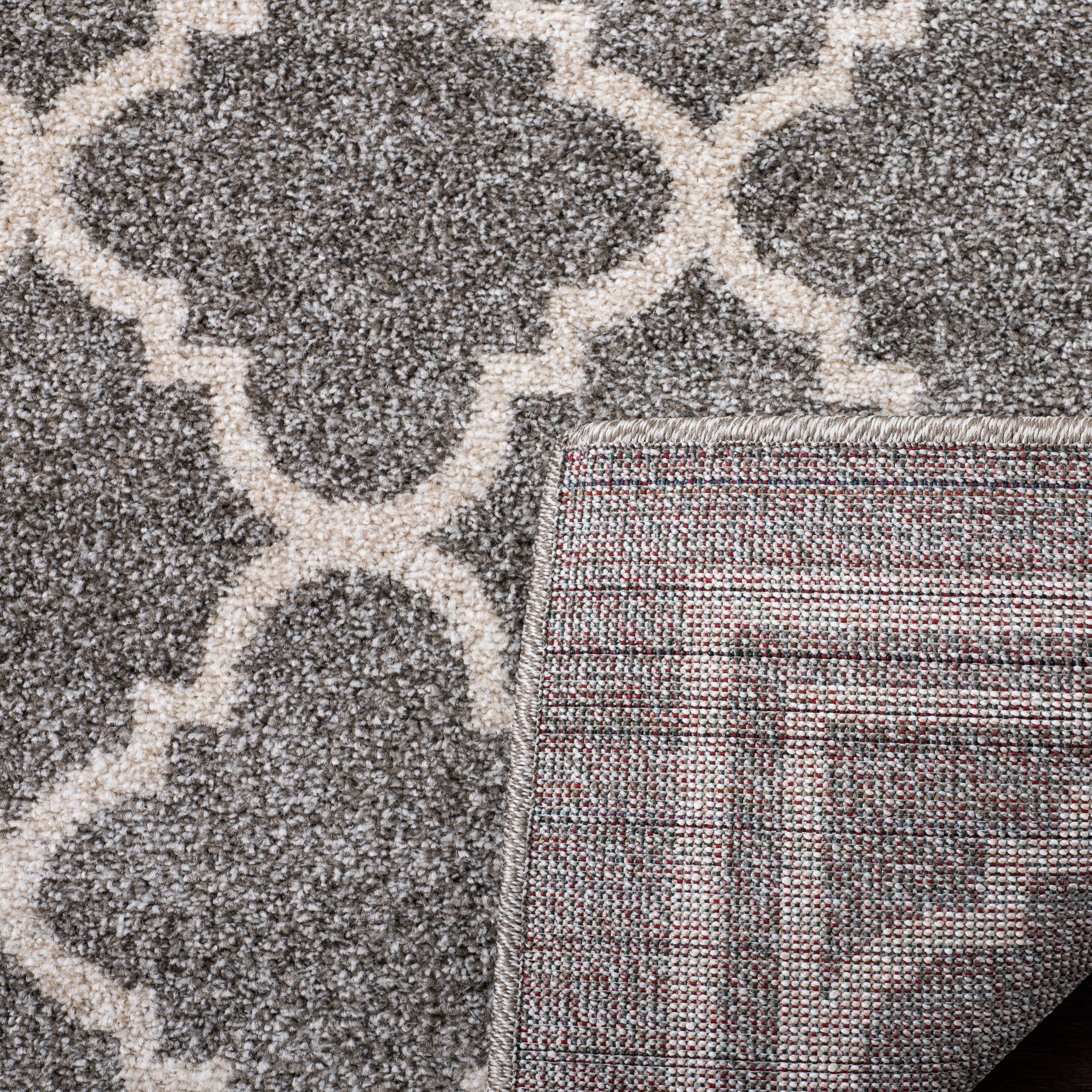 Safavieh Amherst 422 Rug, AMT422 - Dark Grey / Beige