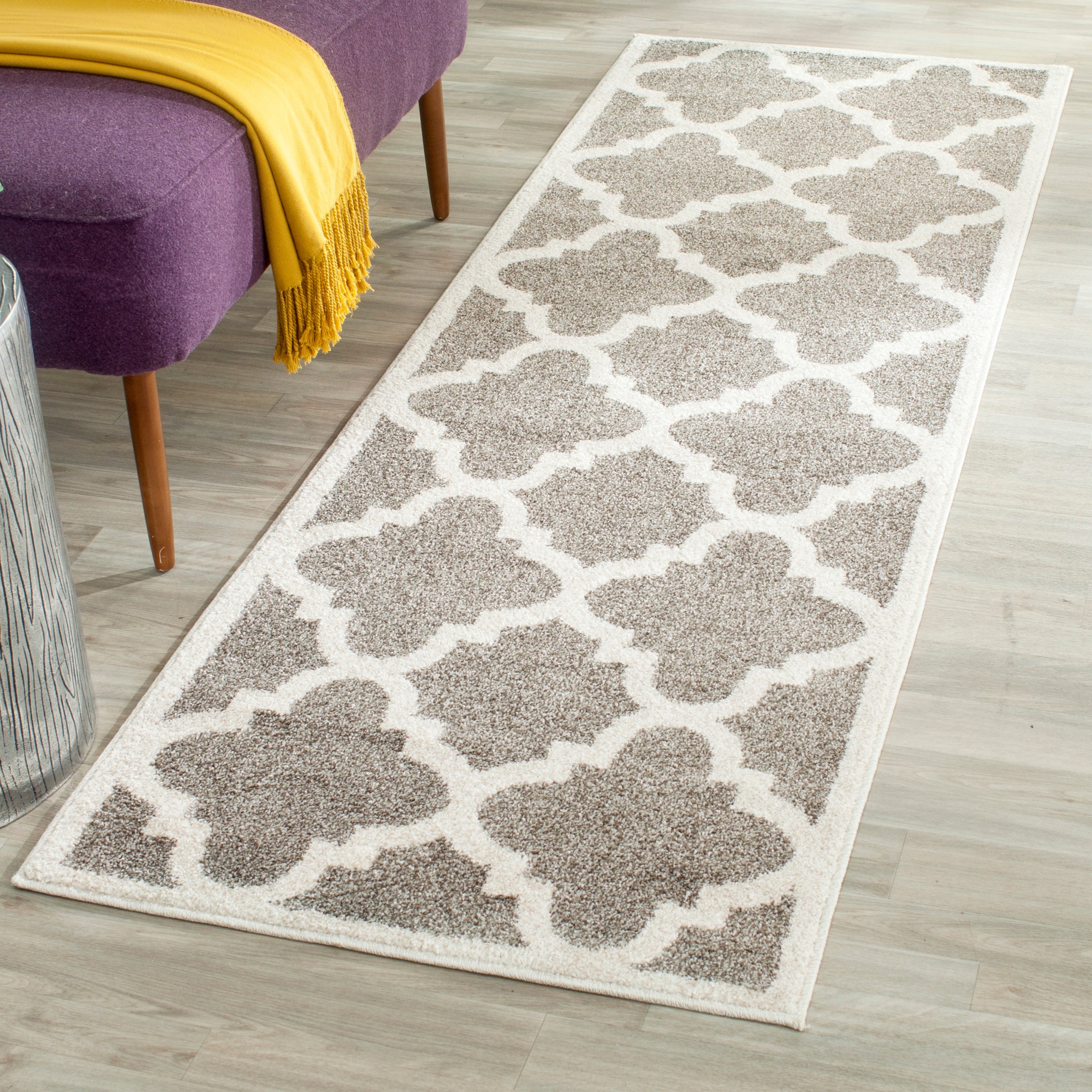 Safavieh Amherst 423 Rug, AMT423 - Dark Grey / Beige