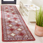 Safavieh Aspen 121 Rug, APN121 - Red / Pink