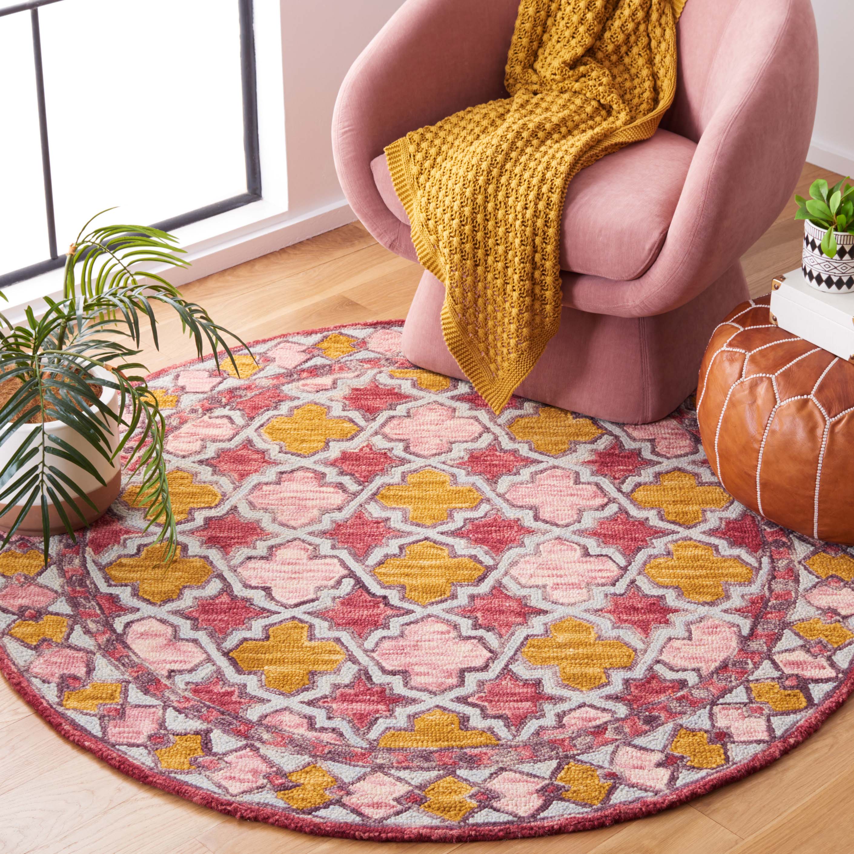 Safavieh Aspen 121 Rug, APN121 - Pink / Yellow