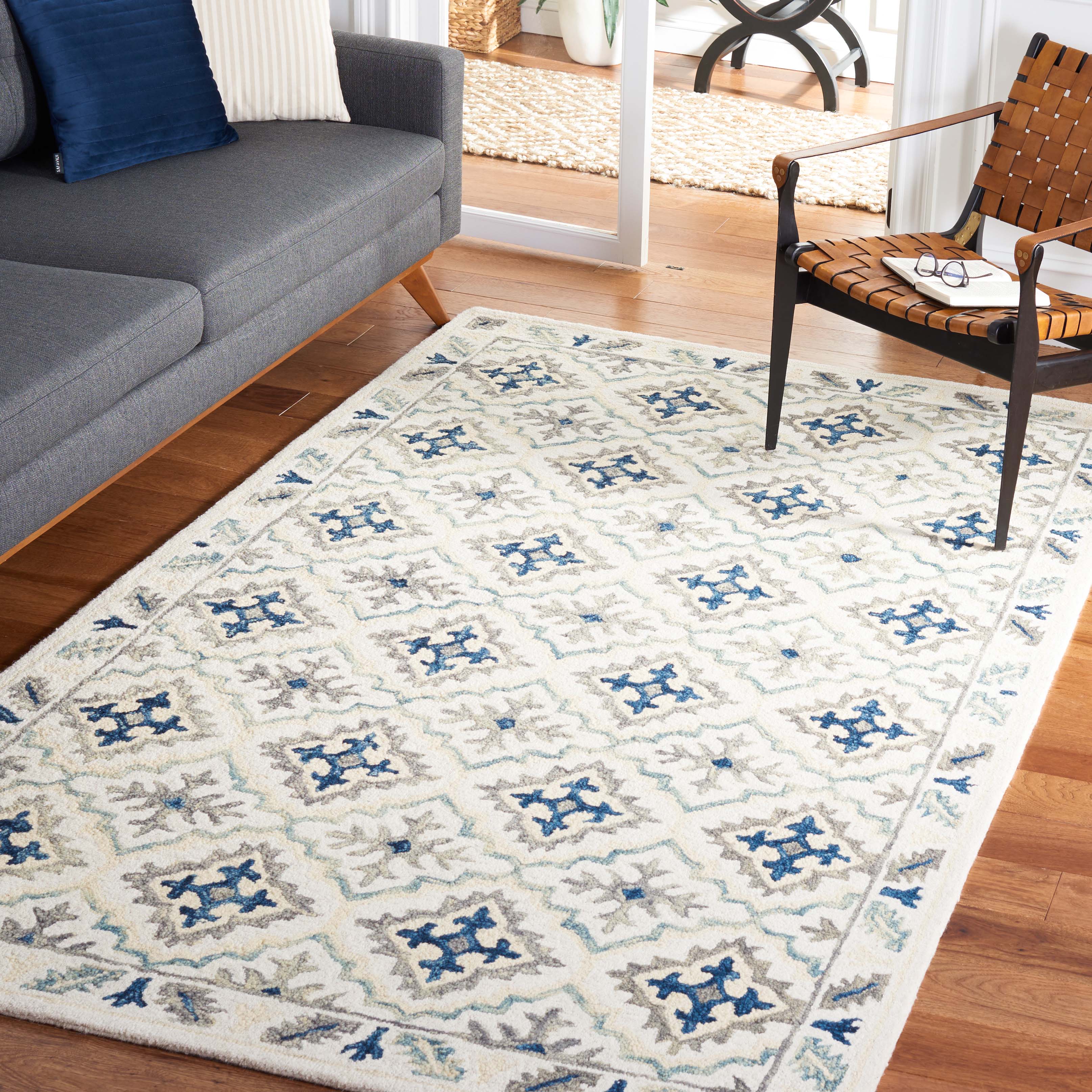 Safavieh Aspen 140 Rug, APN140 - Ivory / Blue