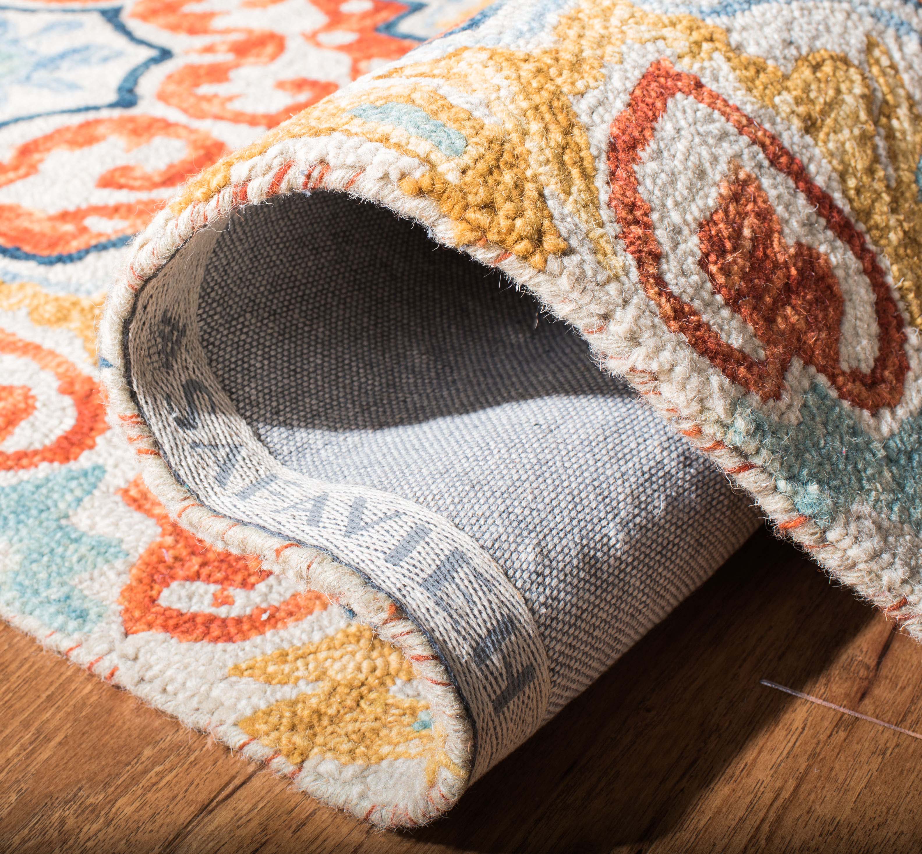 Safavieh Aspen 217 Rug, APN217 - Beige / Rust