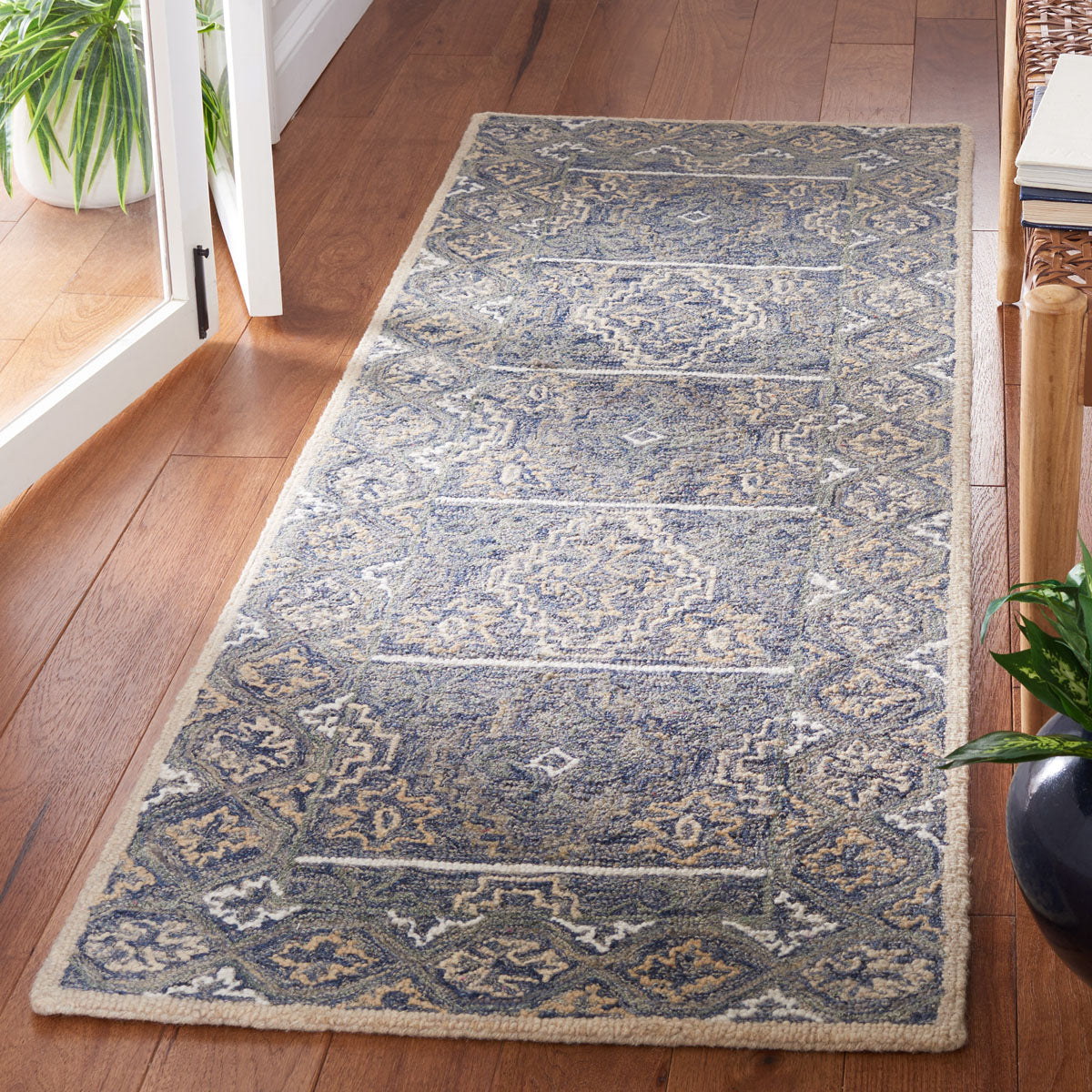 Safavieh Aspen 275 Rug, APN275 - Blue / Beige