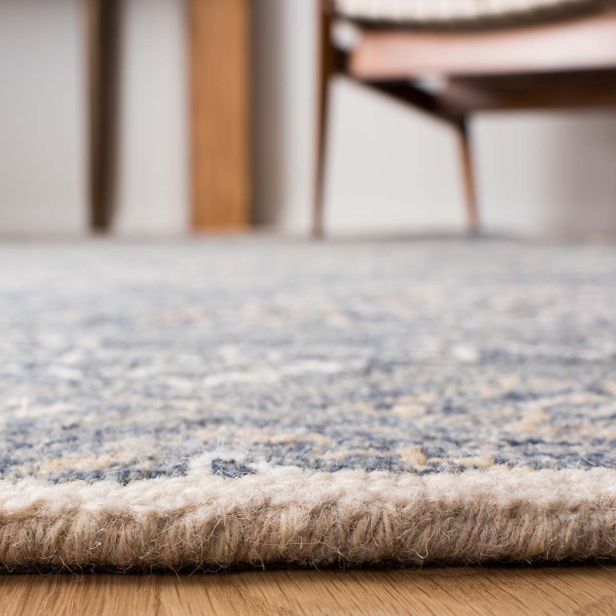 Safavieh Aspen 275 Rug, APN275 - Blue / Beige