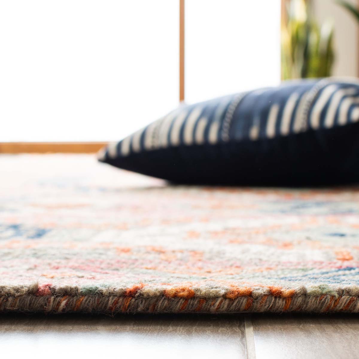 Safavieh Aspen 279 Rug, APN279 - Orange / Fuchsia