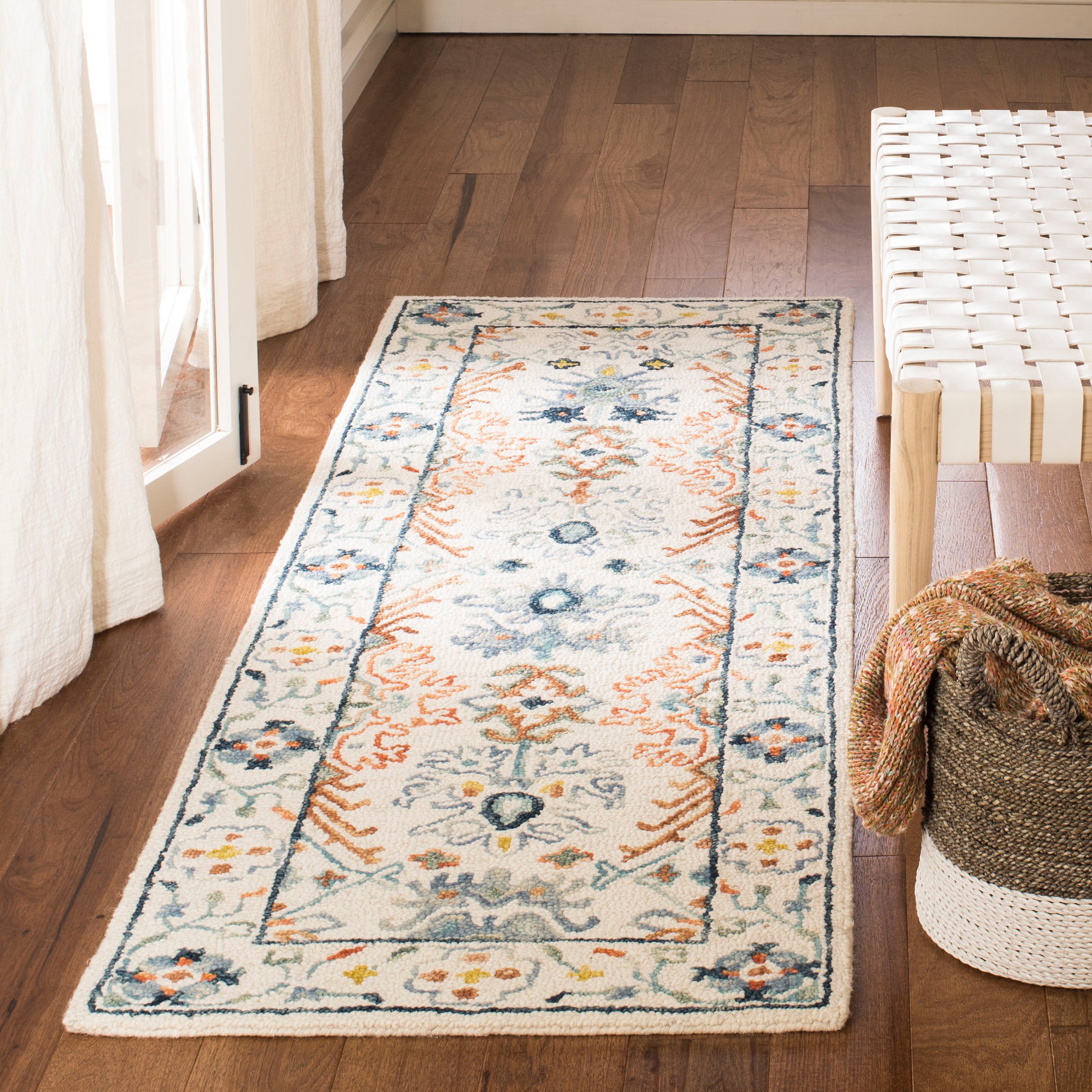 Safavieh Aspen 310 Rug, APN310 - Ivory / Blue