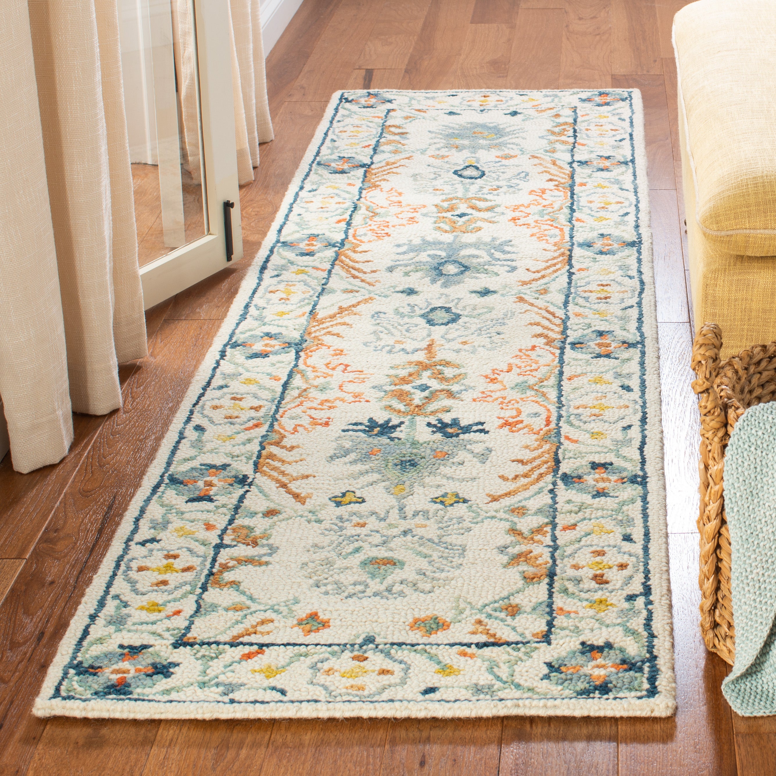 Safavieh Aspen 310 Rug, APN310 - Ivory / Blue