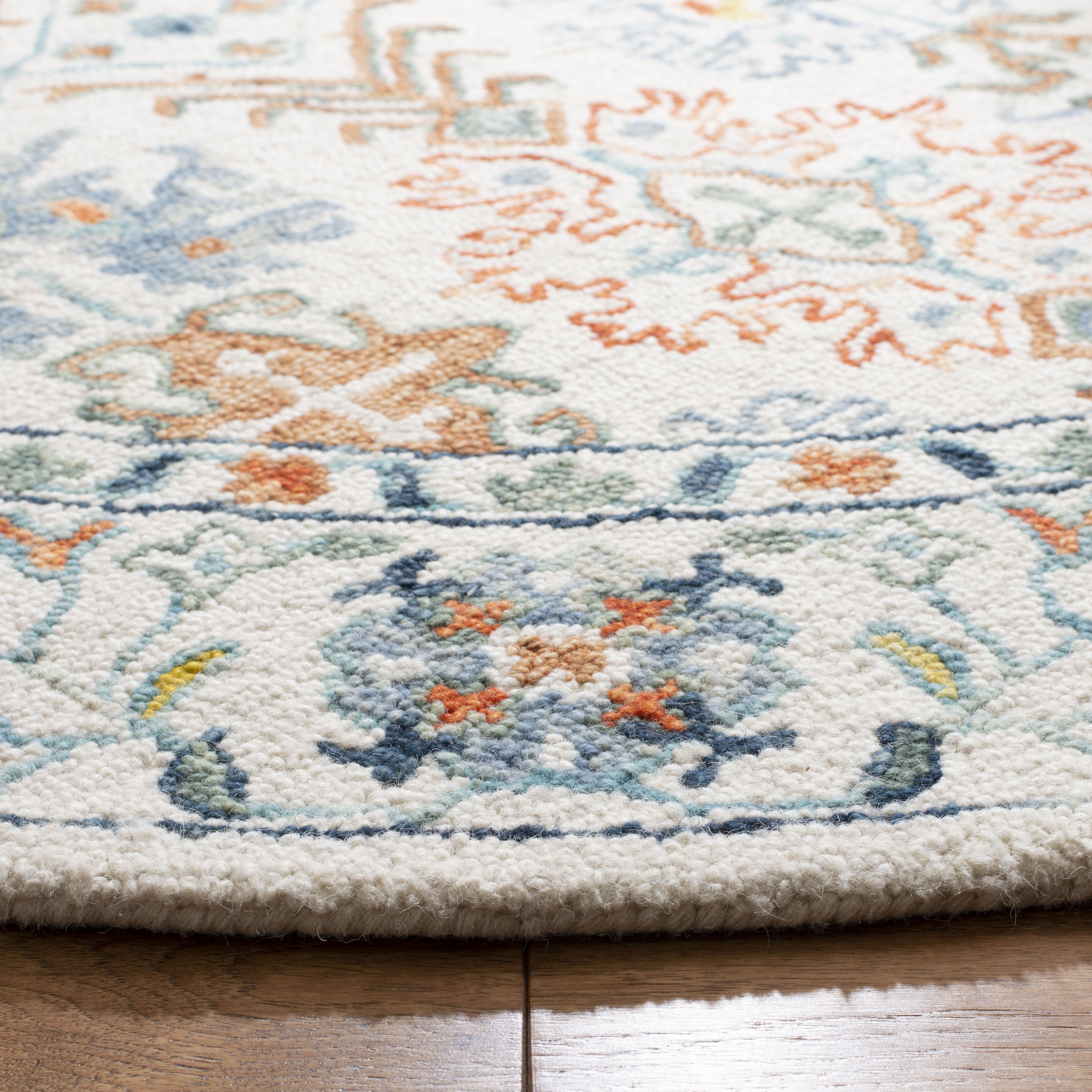 Safavieh Aspen 310 Rug, APN310 - Ivory / Blue