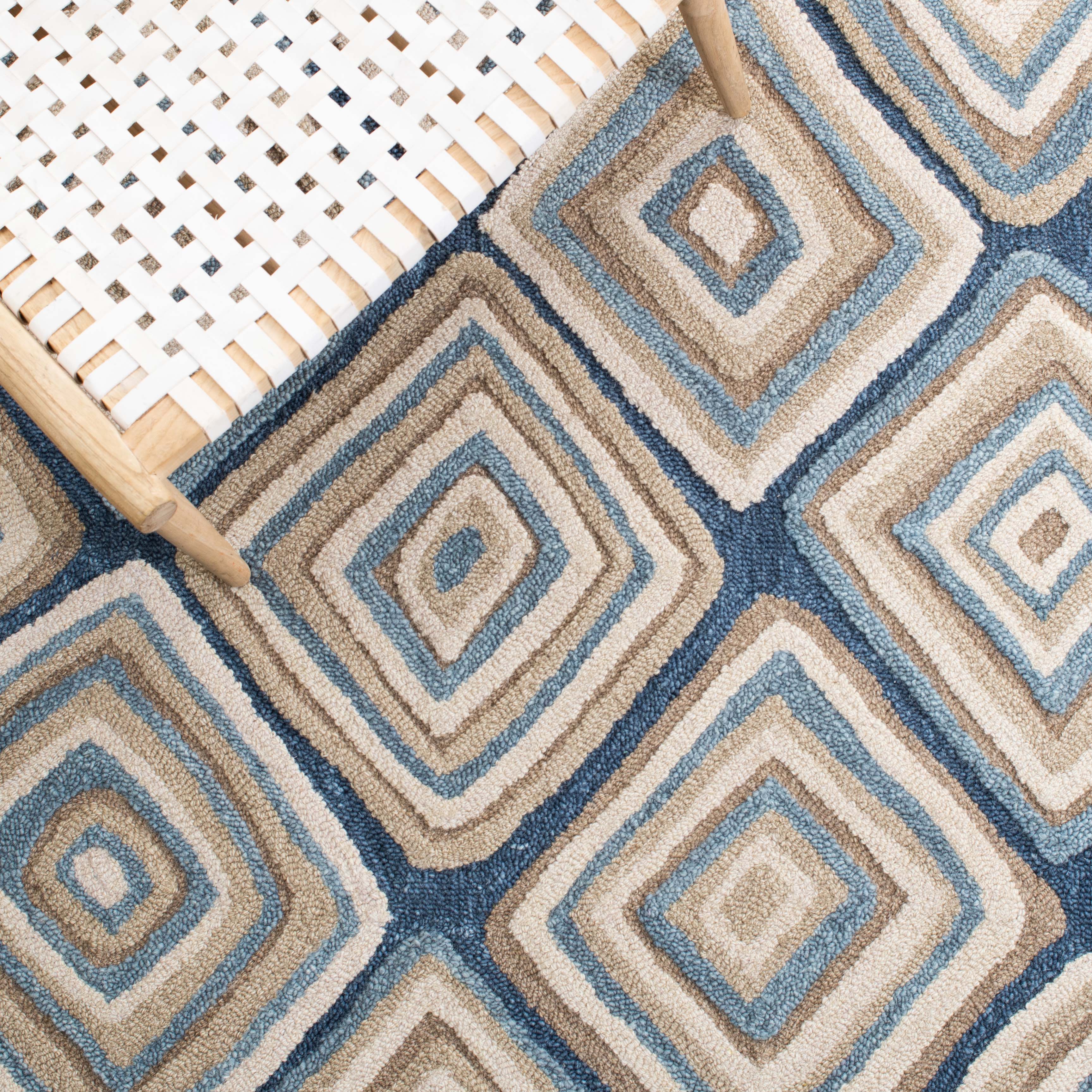 Safavieh Aspen 350 Rug, APN350 - Blue / Beige