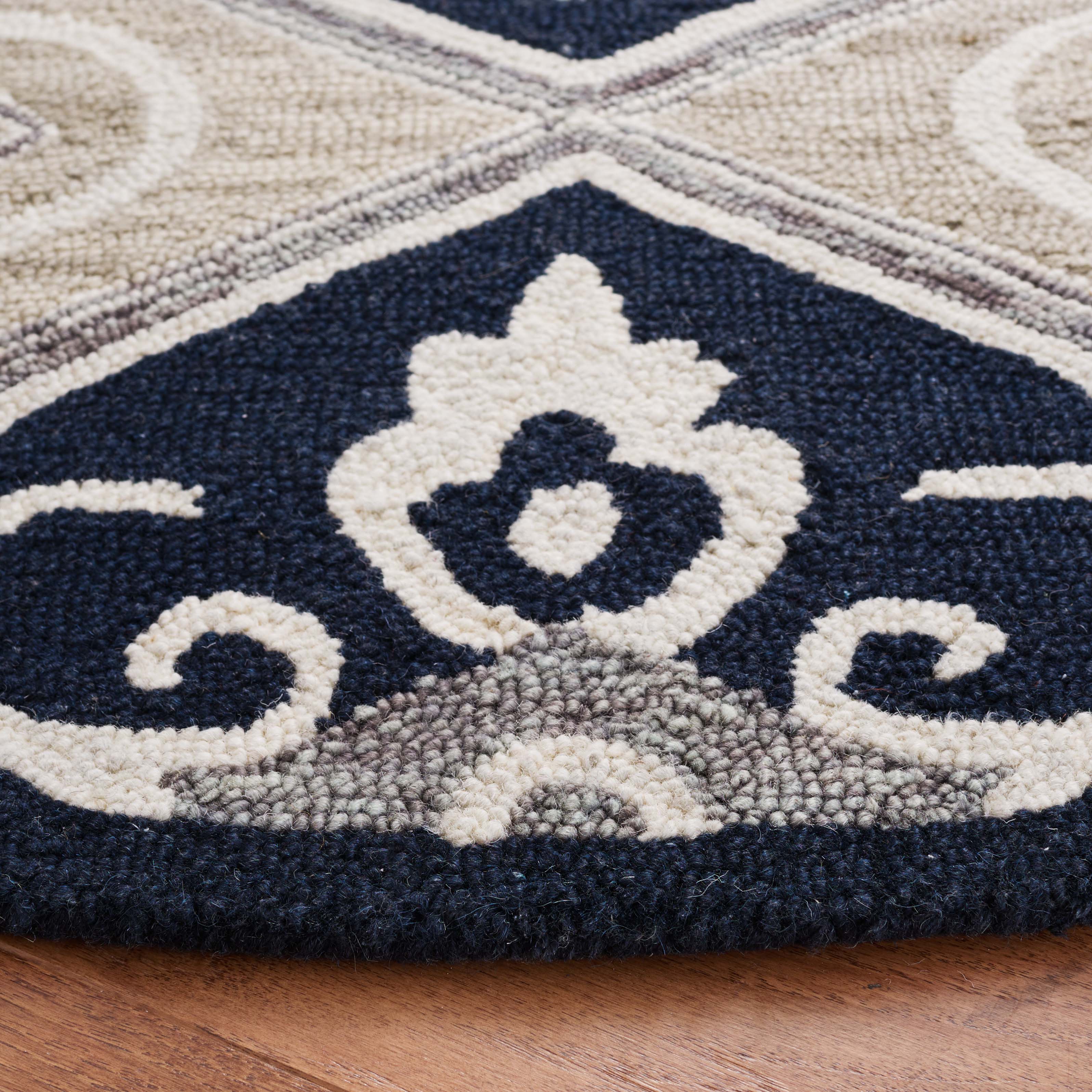 Safavieh Aspen 351 Rug, APN351 - Blue / Ivory