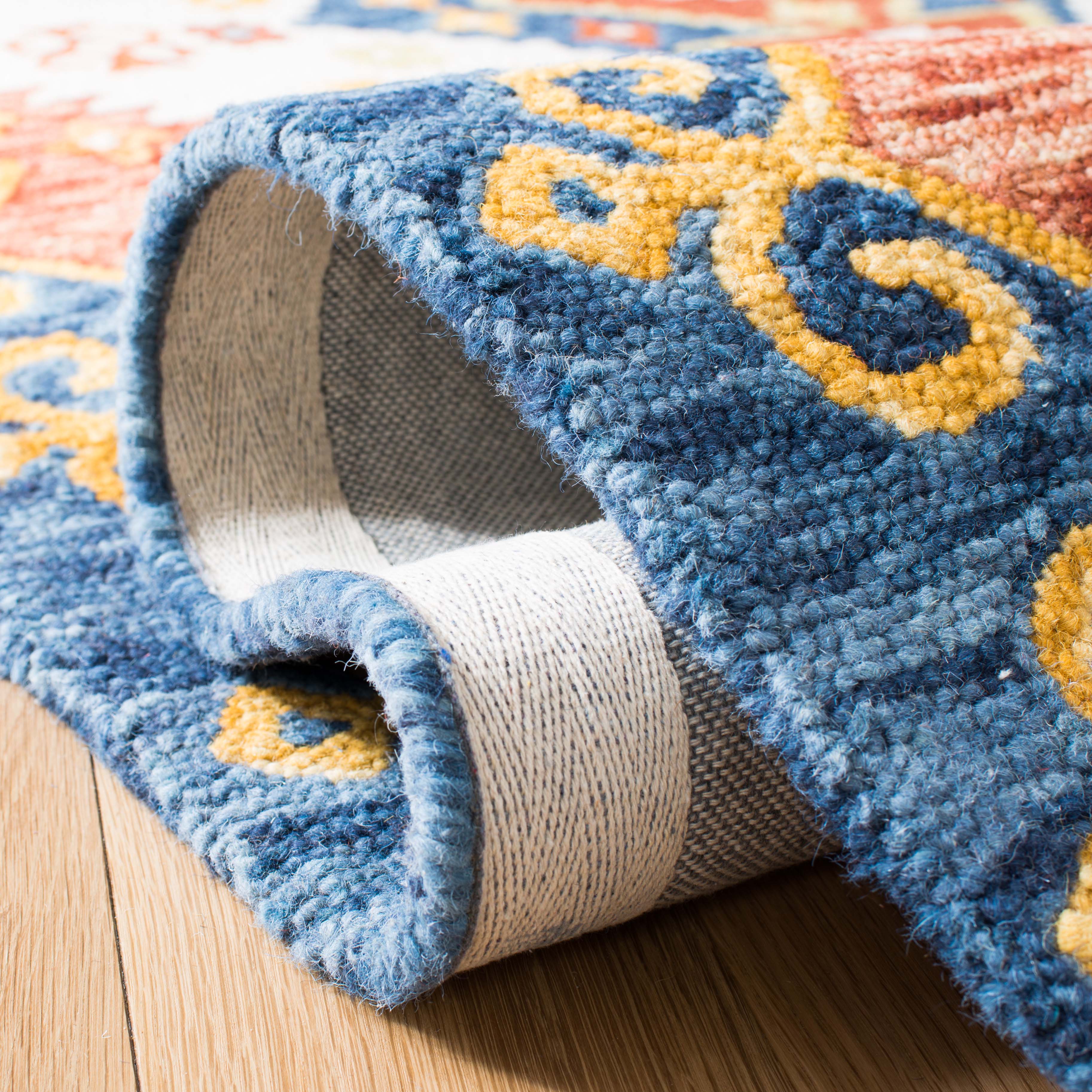 Safavieh Aspen 401 Rug, APN401 - Ivory / Blue