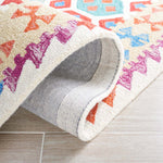 Safavieh Aspen 410 Rug, APN410 - Ivory / Red