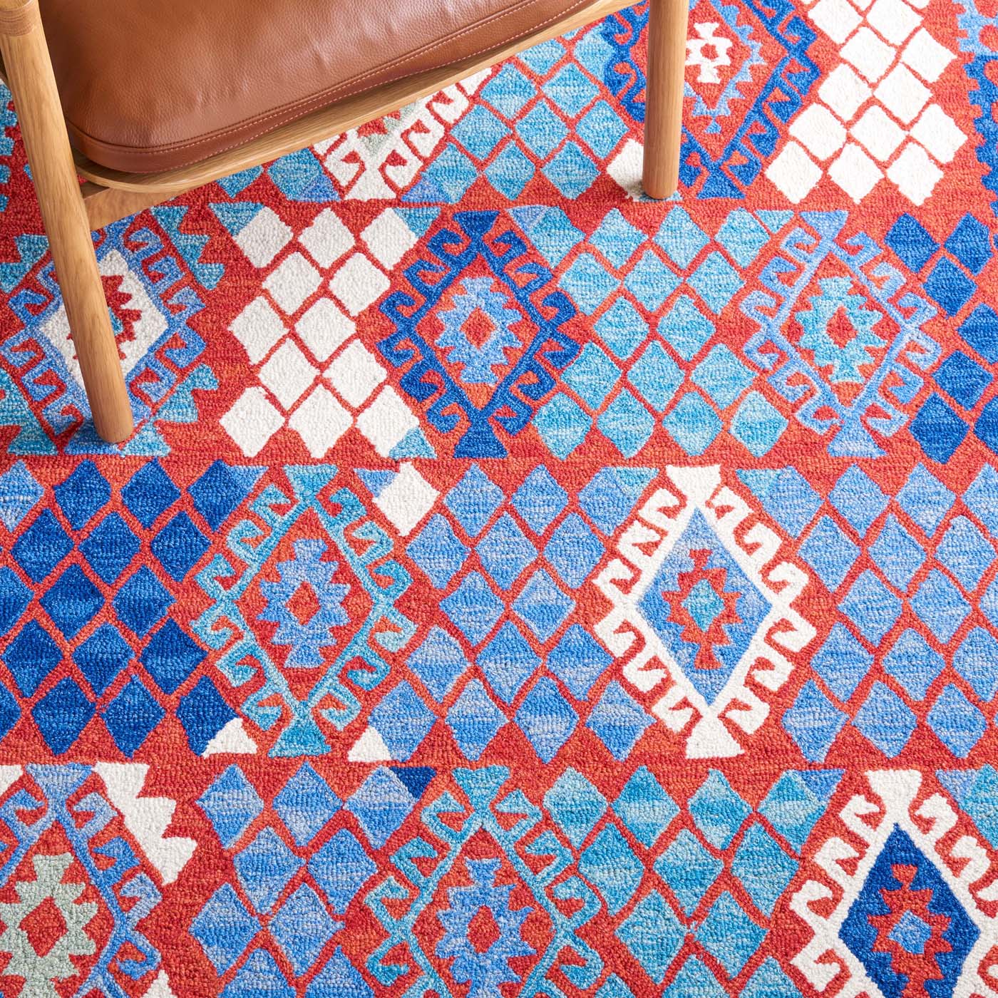 Safavieh Aspen 412 Rug, APN412 - Red / Blue