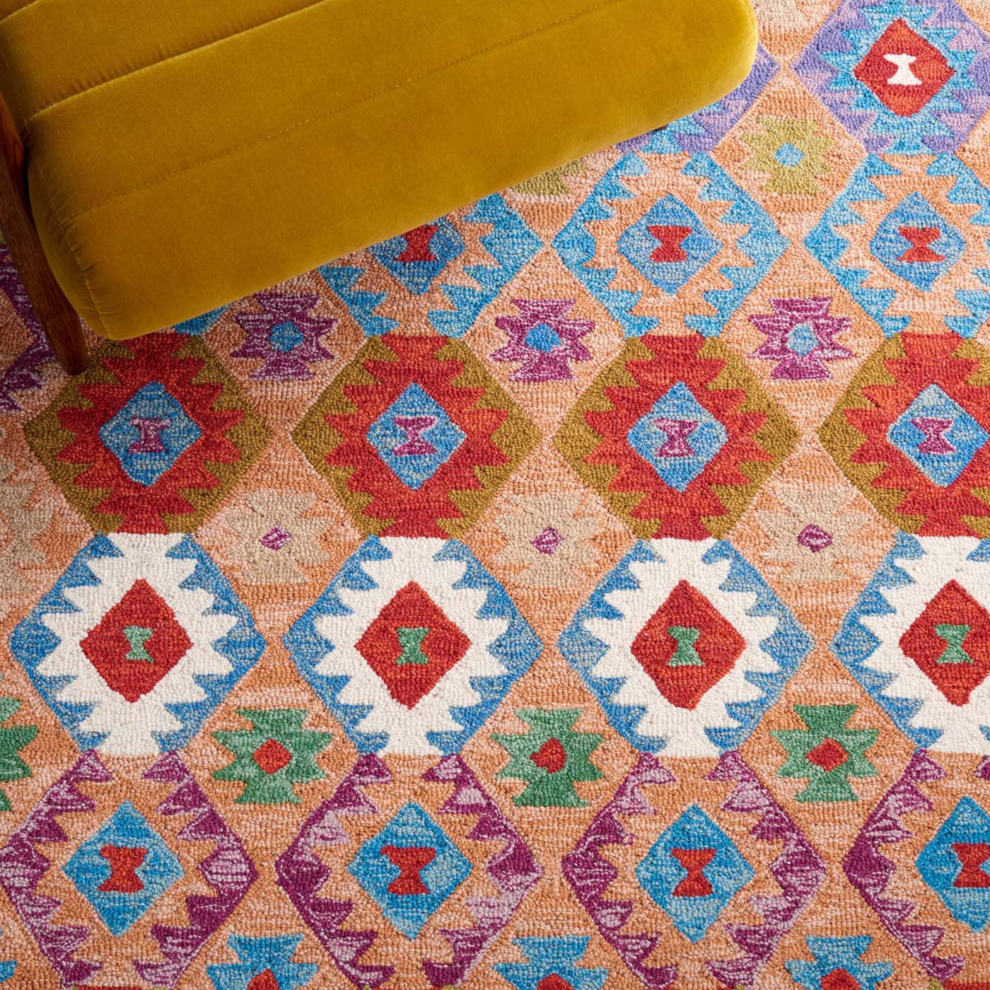 Safavieh Aspen 417 Rug, APN417 - Light Blue / Beige